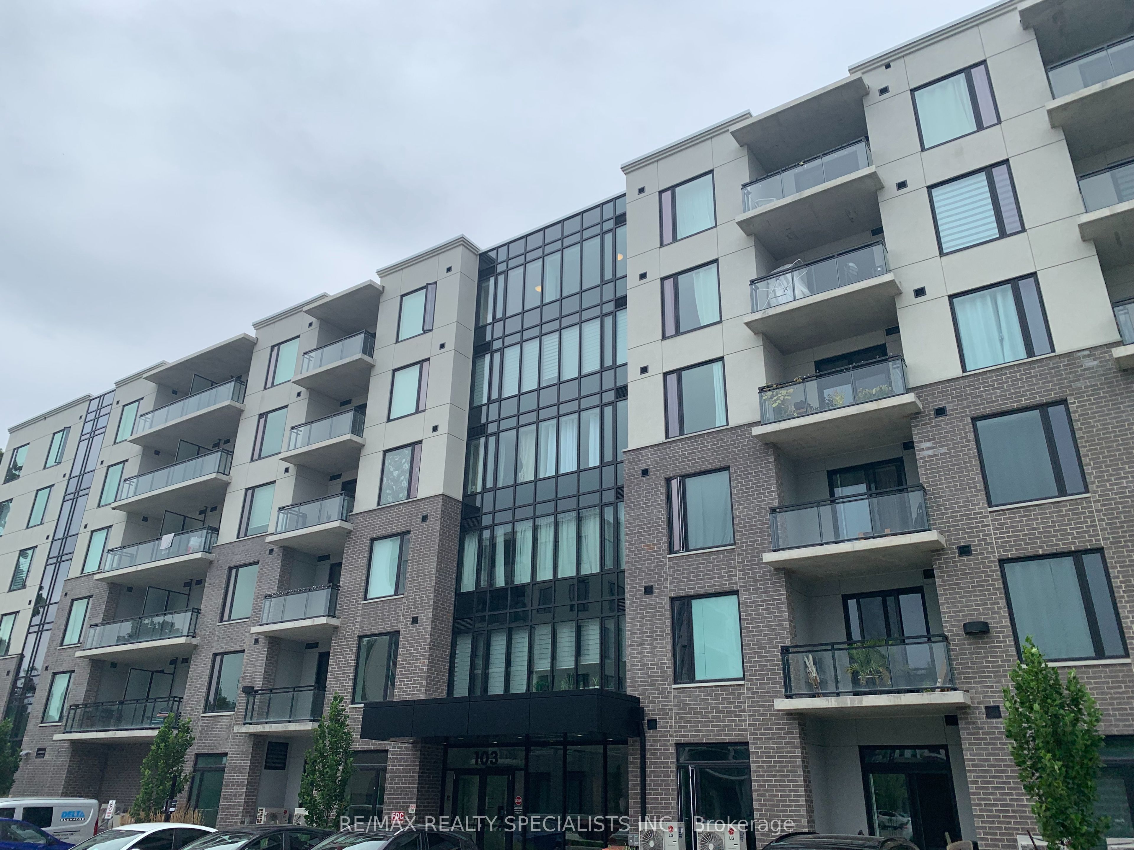 103 Roger Street 611, Waterloo, ON N2J 1A4