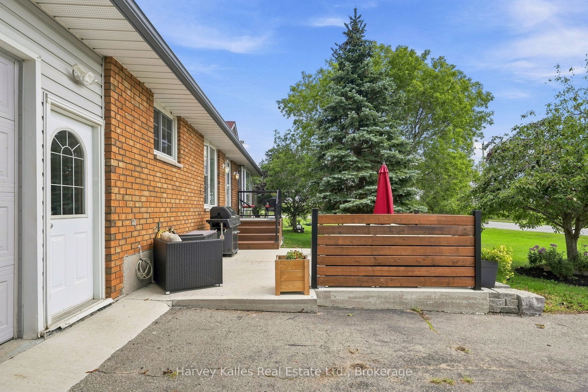 3437 County Rd 2 Road, Prince Edward County, ON K0K 1A0 photo 2