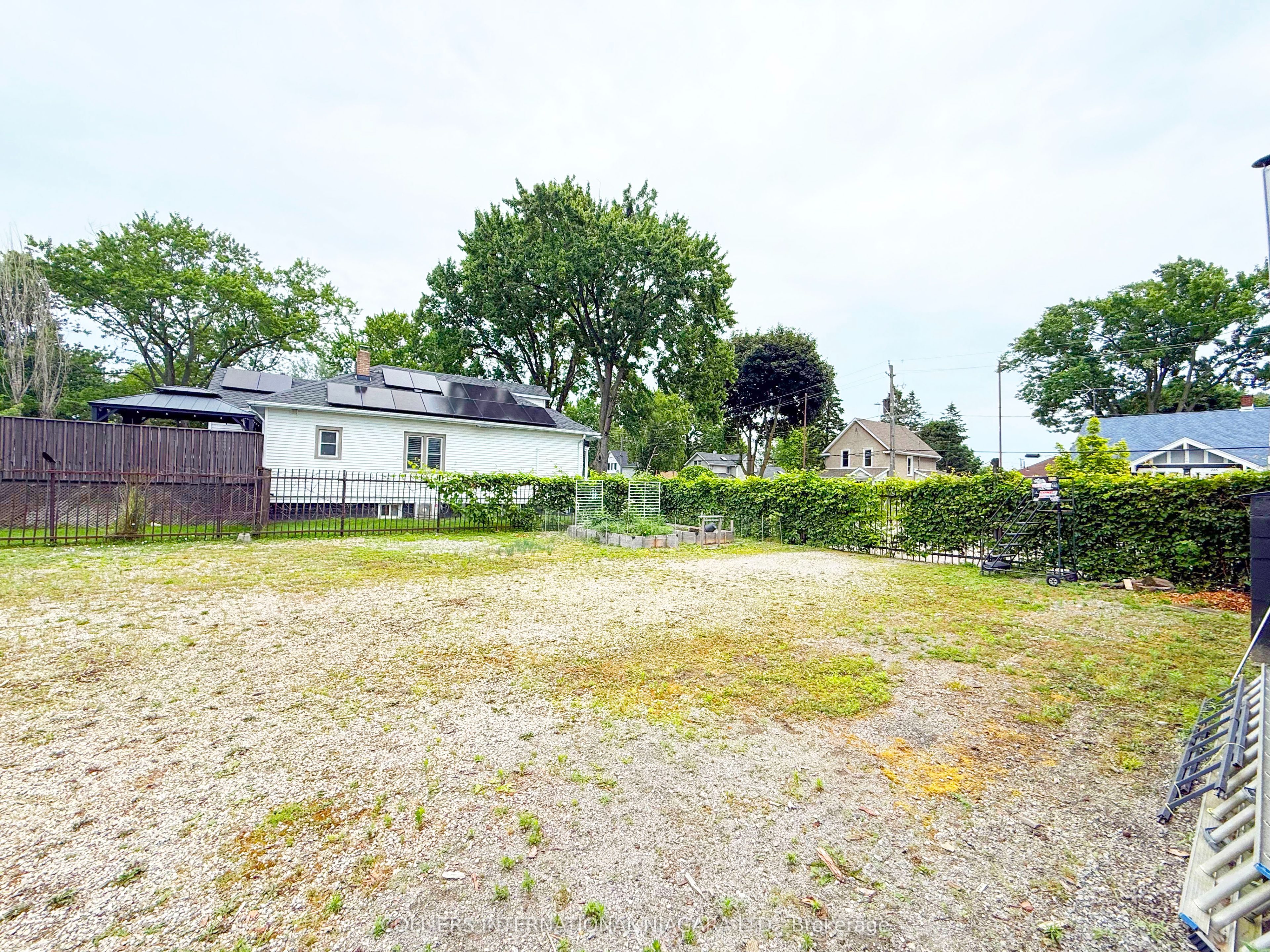 212 Mellanby Avenue, Port Colborne, ON L3K 2L9 photo 4