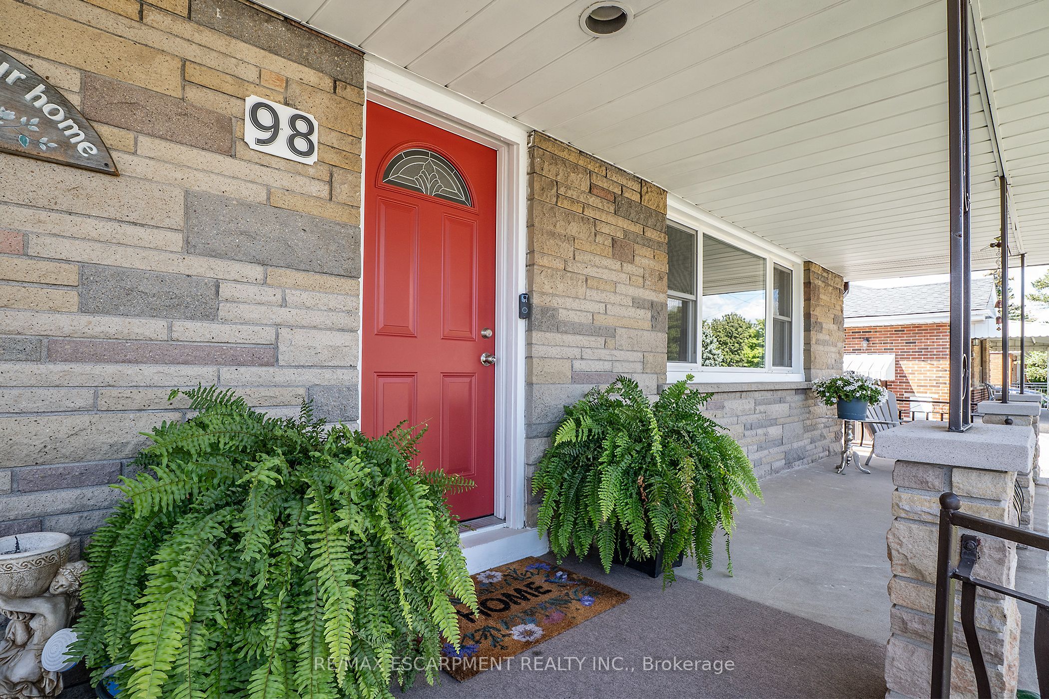 98 Duncombe Drive, Hamilton, ON L9A 2G3 photo 3