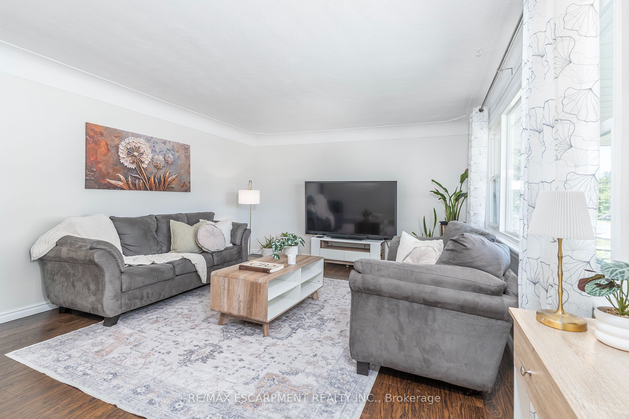 98 Duncombe Drive, Hamilton, ON L9A 2G3 photo 4