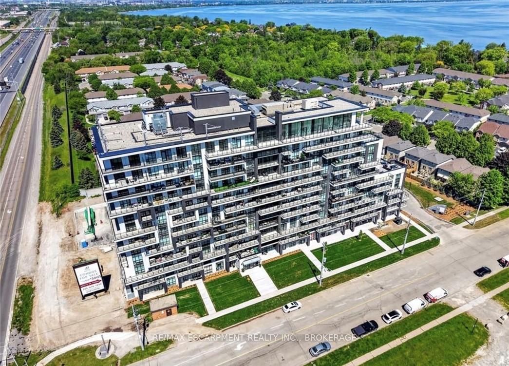 461 Green Road #205, Hamilton, ON L8E 5B4
