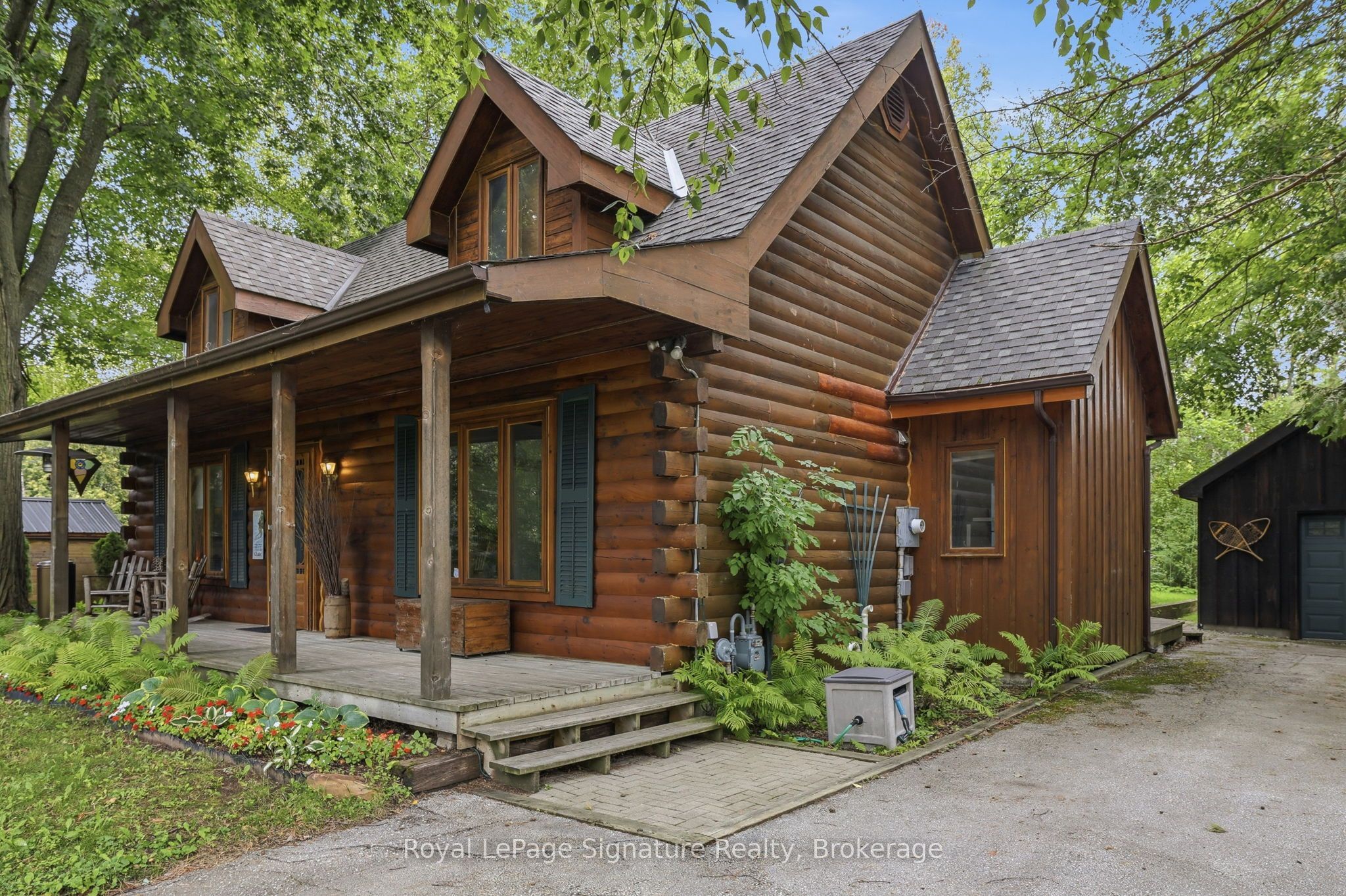 200 TIMMONS Street, Blue Mountains, ON L9Y 3Z2 photo 3