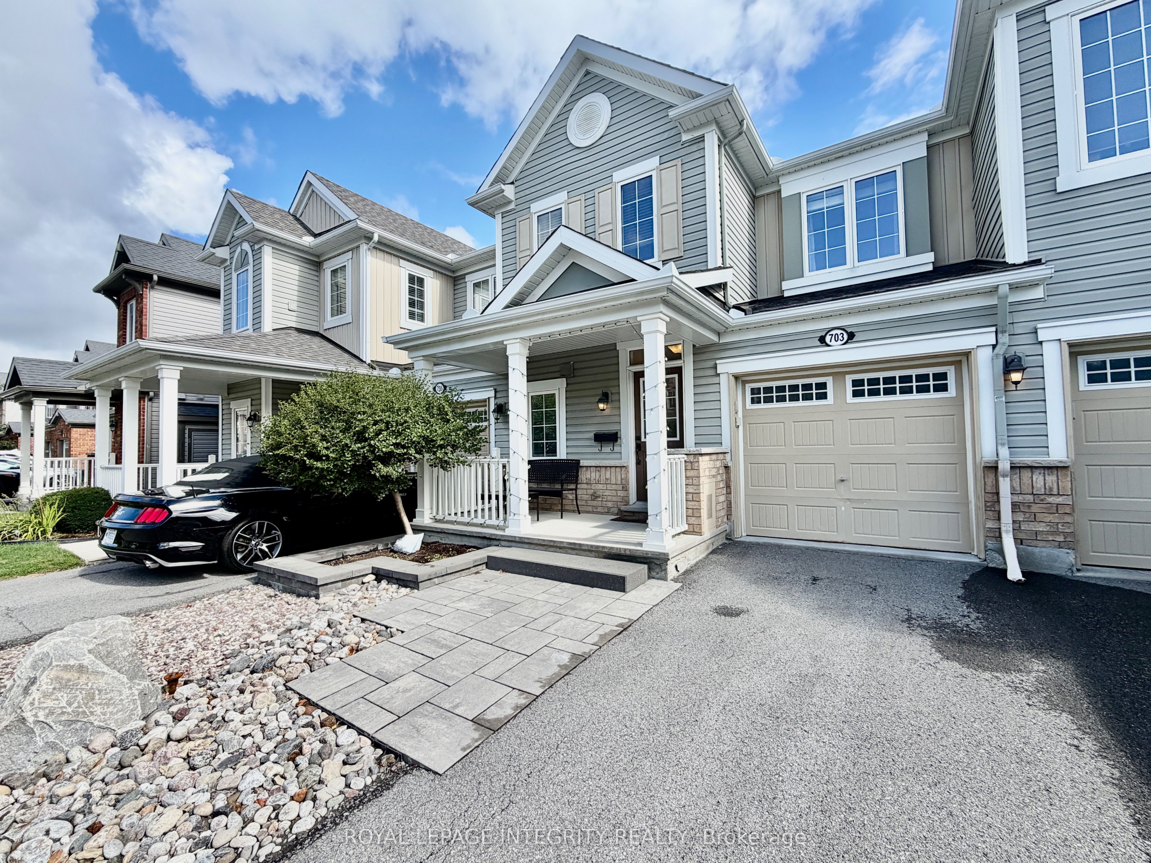 703 Maloja Way, Stittsville - Munster - Richmond, ON K2S 0N6 photo 2