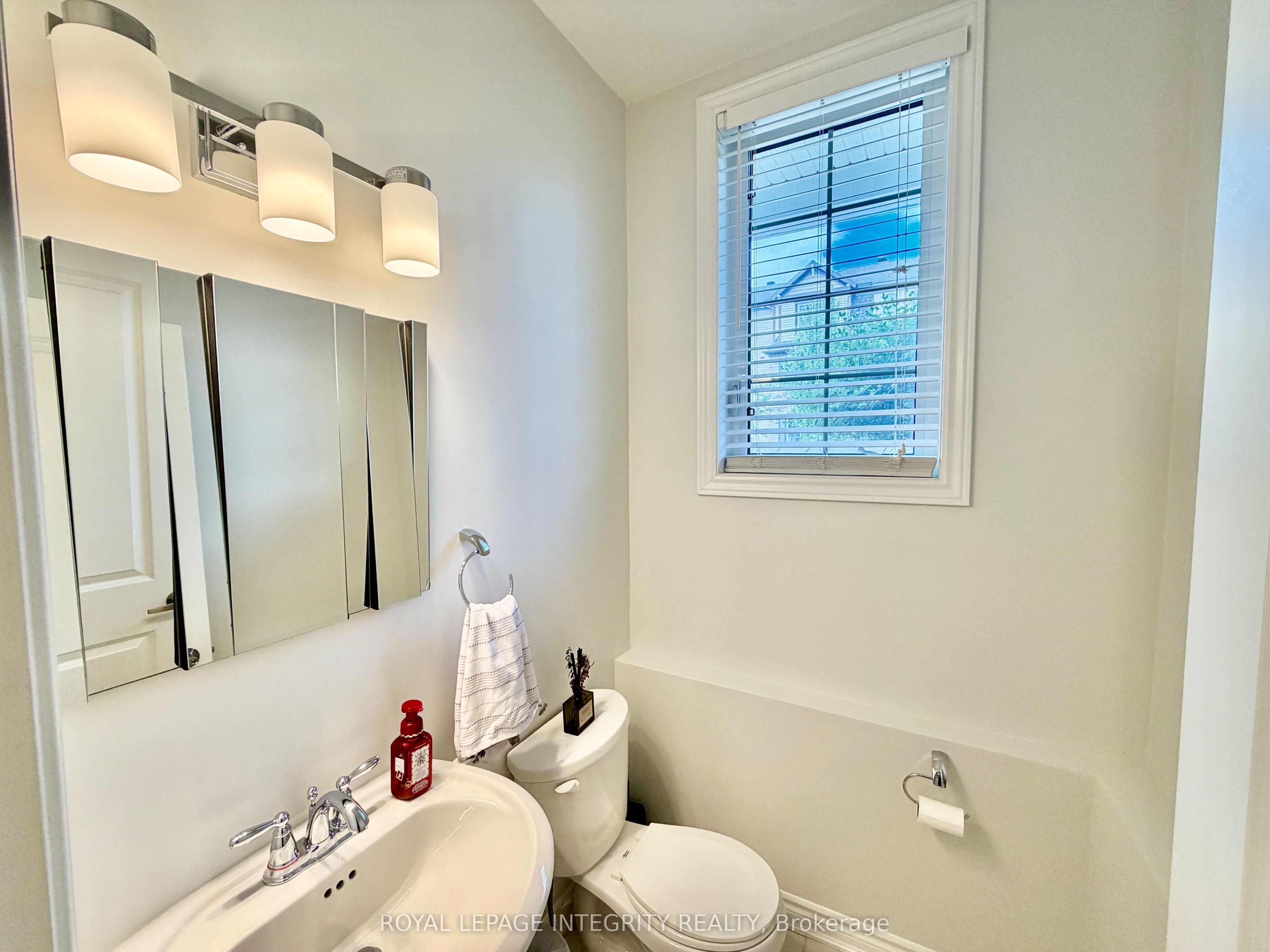 703 Maloja Way, Stittsville - Munster - Richmond, ON K2S 0N6 photo 5