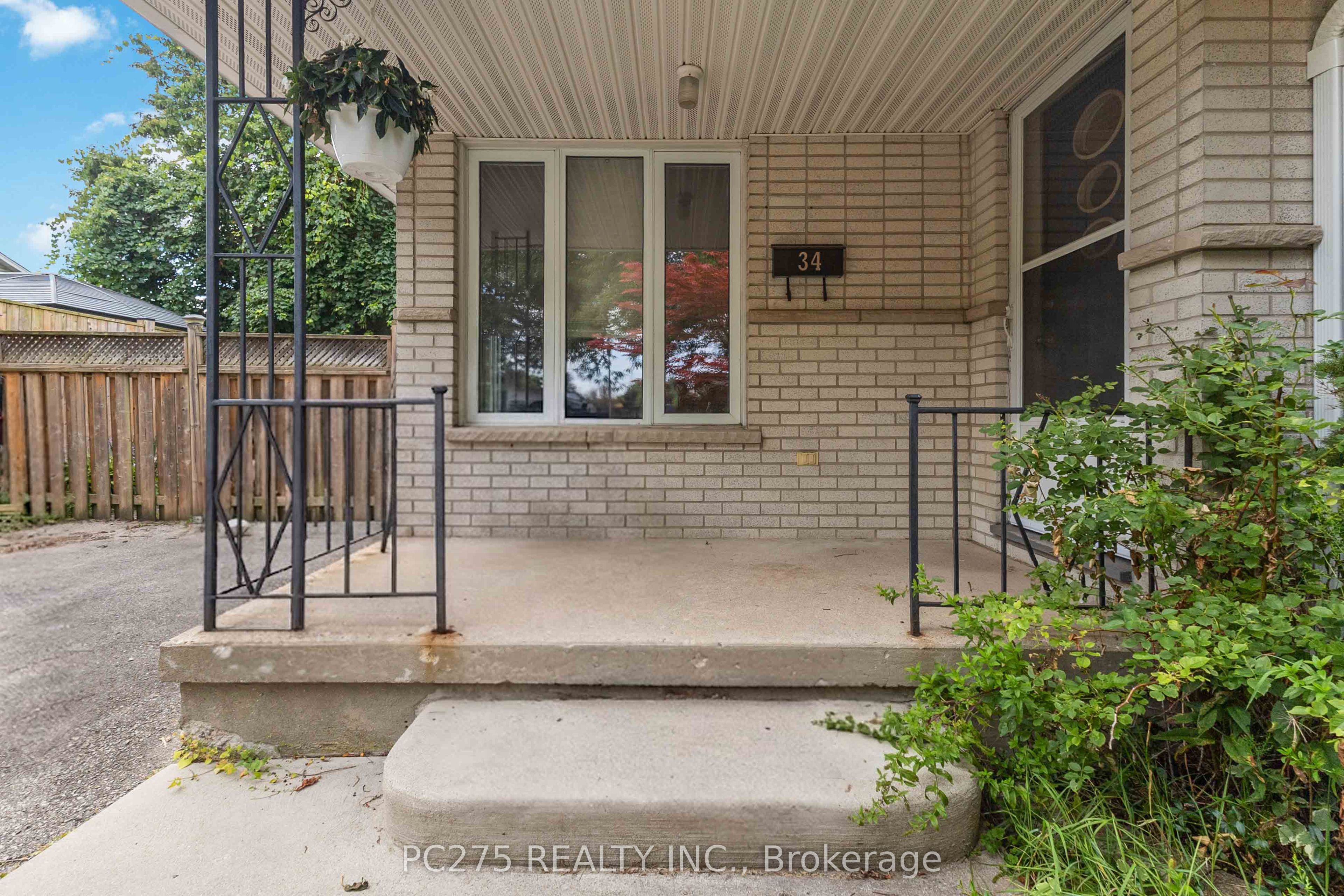 34 Oregon Road, London South, ON N5Z 4B9 photo 4