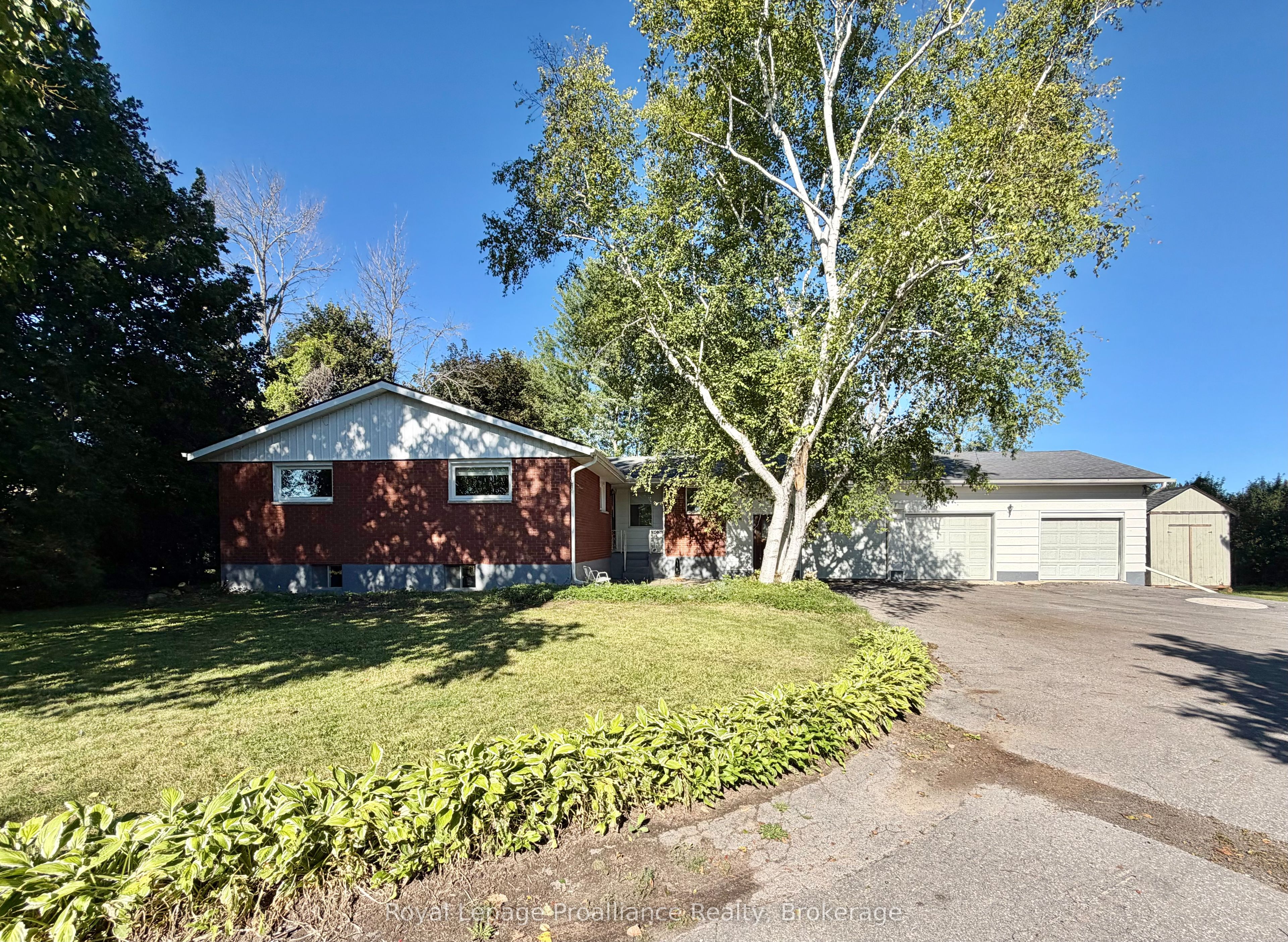 311E County Rd 29 Road, Prince Edward County, ON K0K 1T0 photo 3