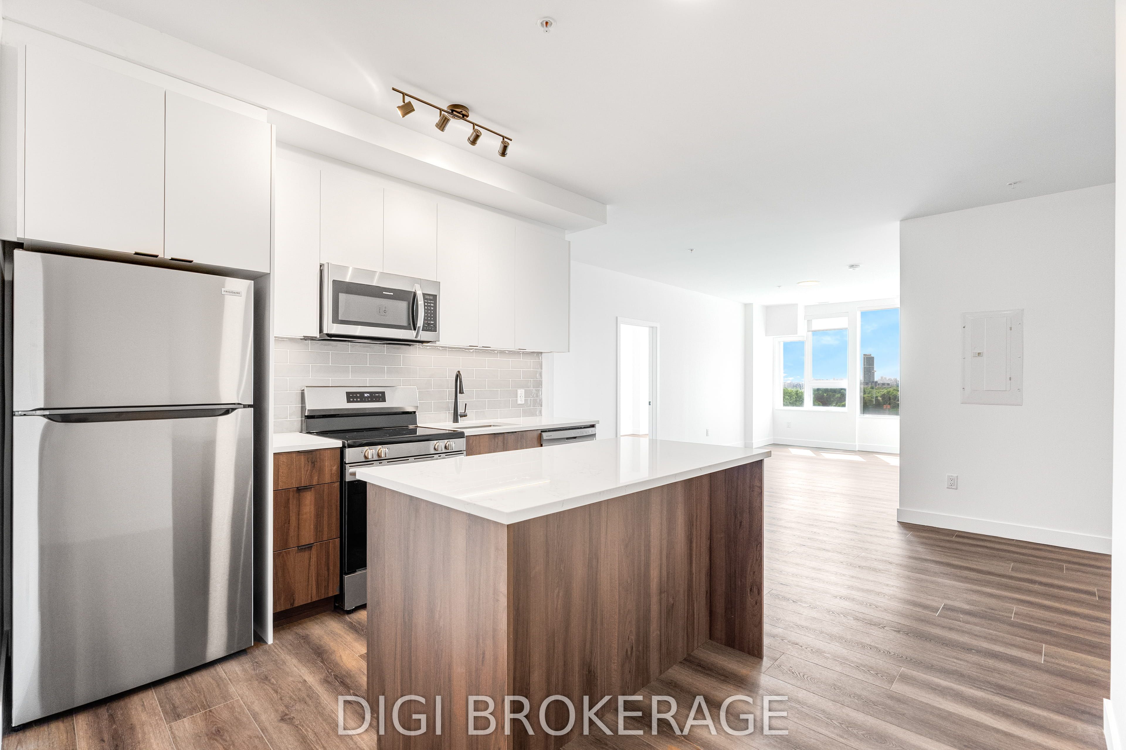 1600 James Naismith Drive 617, Cyrville - Carson Grove - Pineview, ON K1B 5N8 photo 2