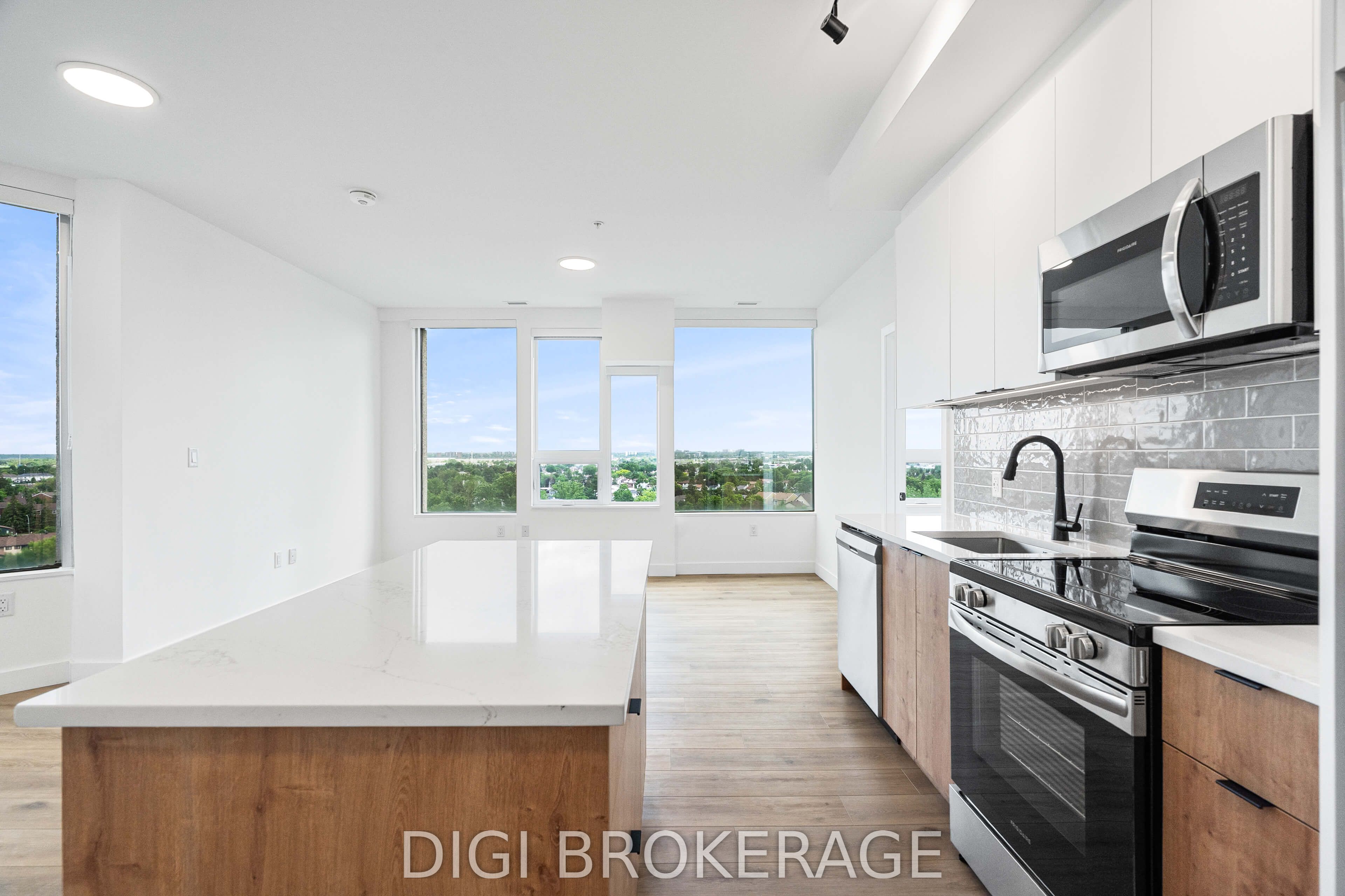 1600 James Naismith Drive 726, Cyrville - Carson Grove - Pineview, ON K1B 5N8 photo 2