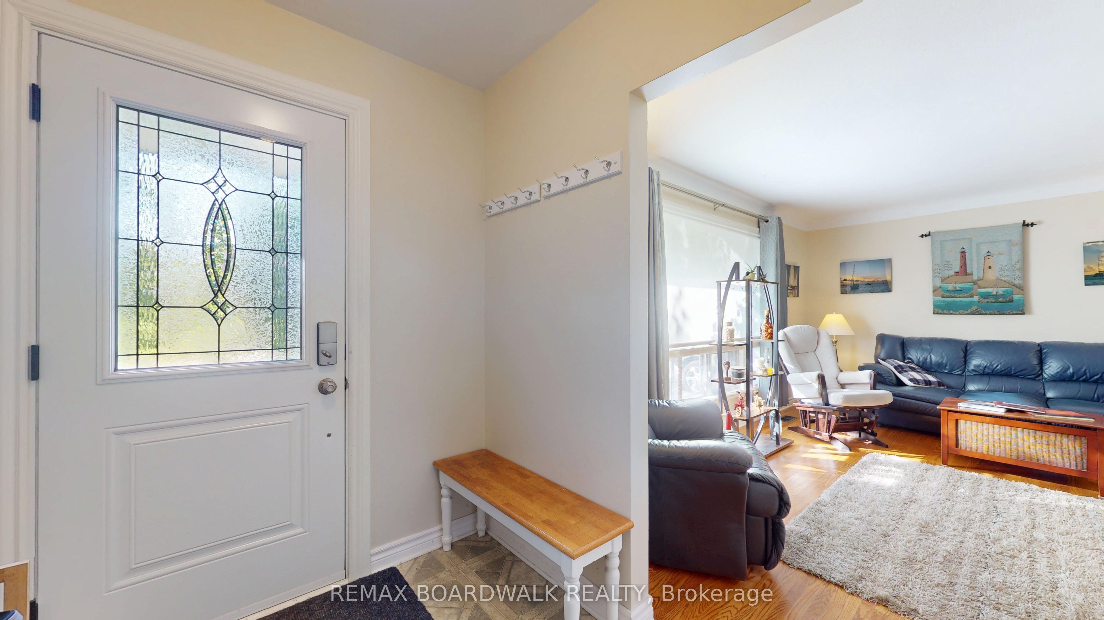 125 Front Avenue W, Brockville, ON K6V 4J8 photo 4