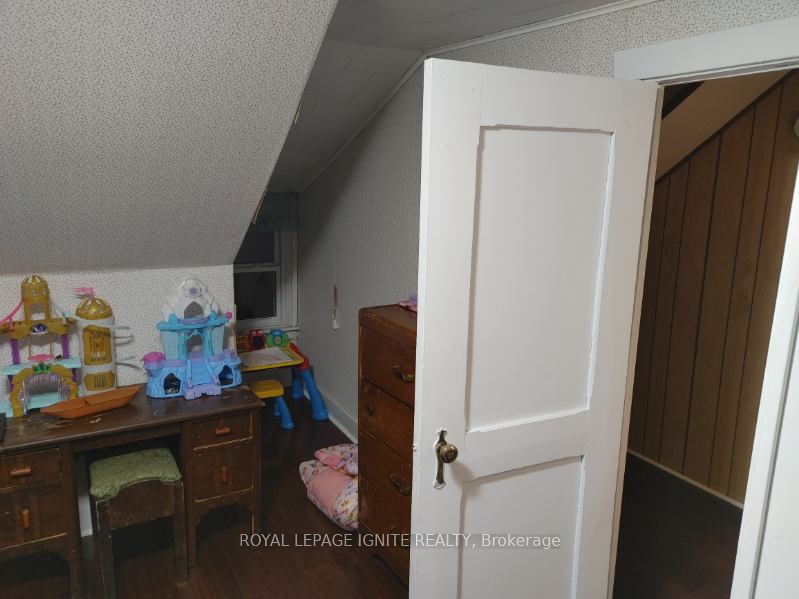 87 Ninth Street W, Cornwall, ON K6J 3A4 photo 3