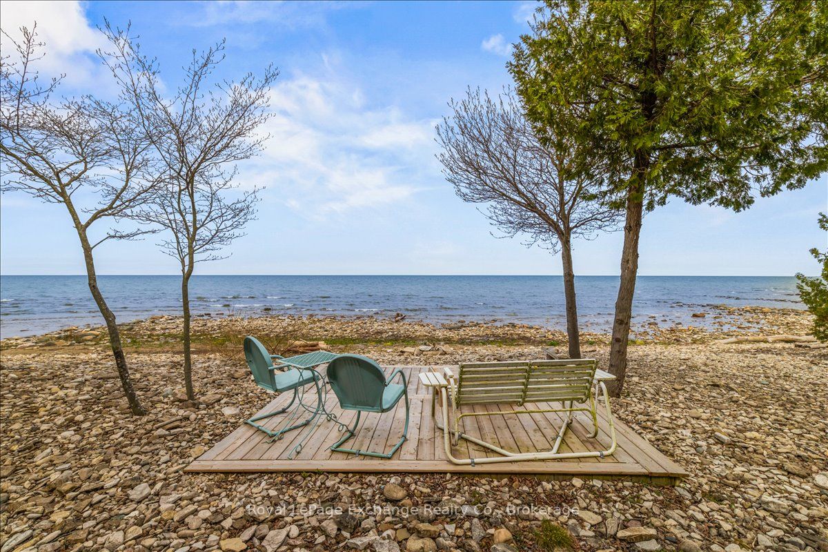 14 Kuehner Street, Kincardine, ON N2Z 2X6 photo 3