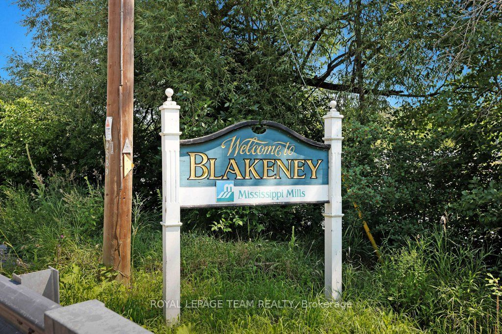 254 Blakeney Road, Mississippi Mills, ON K0A 1A0 photo 2