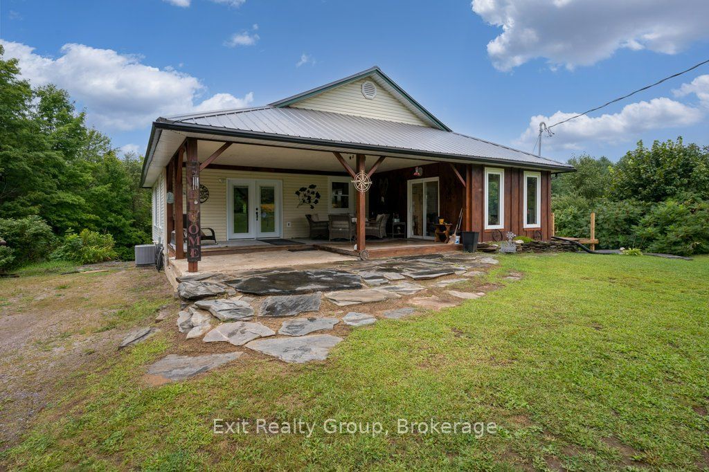 64A Oliver Road, Addington Highlands, ON K0H 1Z0 photo 2