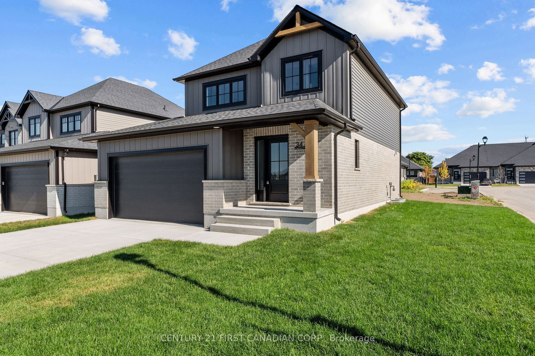 34 Postma Crescent, North Middlesex, ON N0M 1A0 photo 2