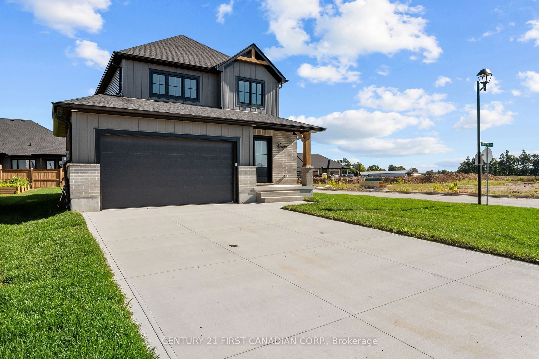 34 Postma Crescent, North Middlesex, ON N0M 1A0 photo 3