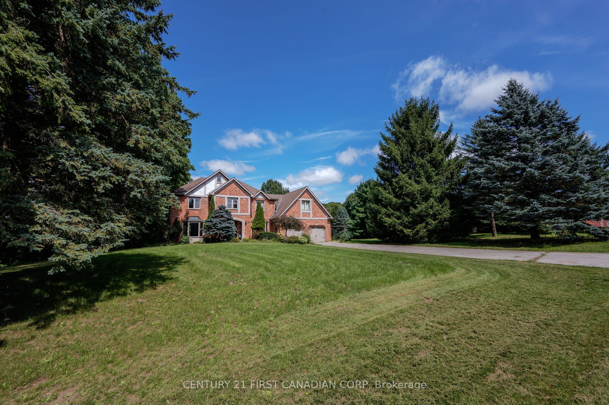 183 Wellington Street, Middlesex Centre, ON N0L 1E0 photo 2