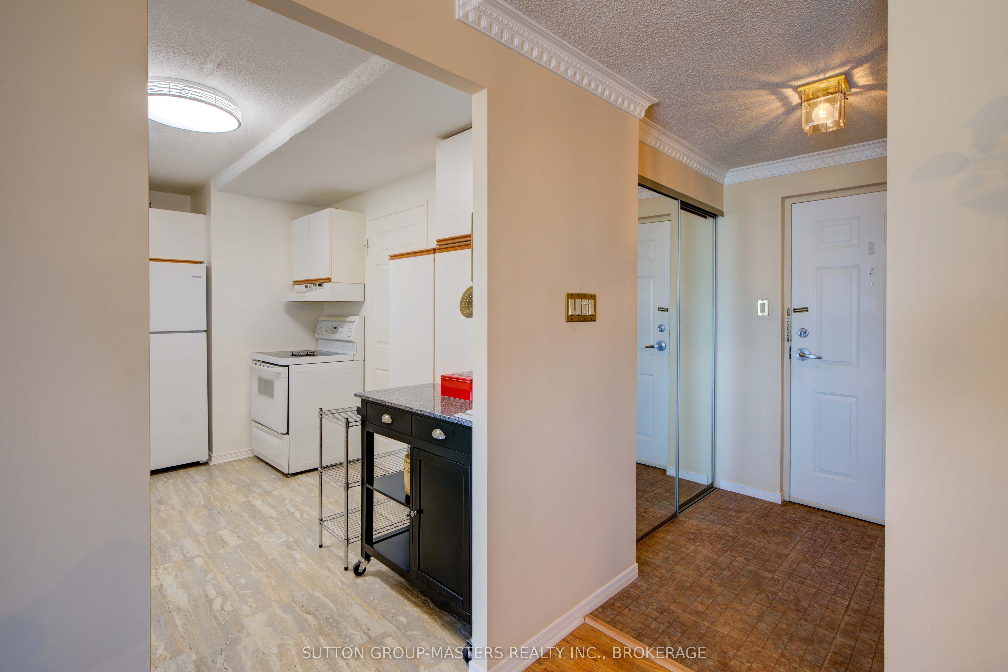 257 Bath Road 1004, Kingston, ON K7M 7T3 photo 5