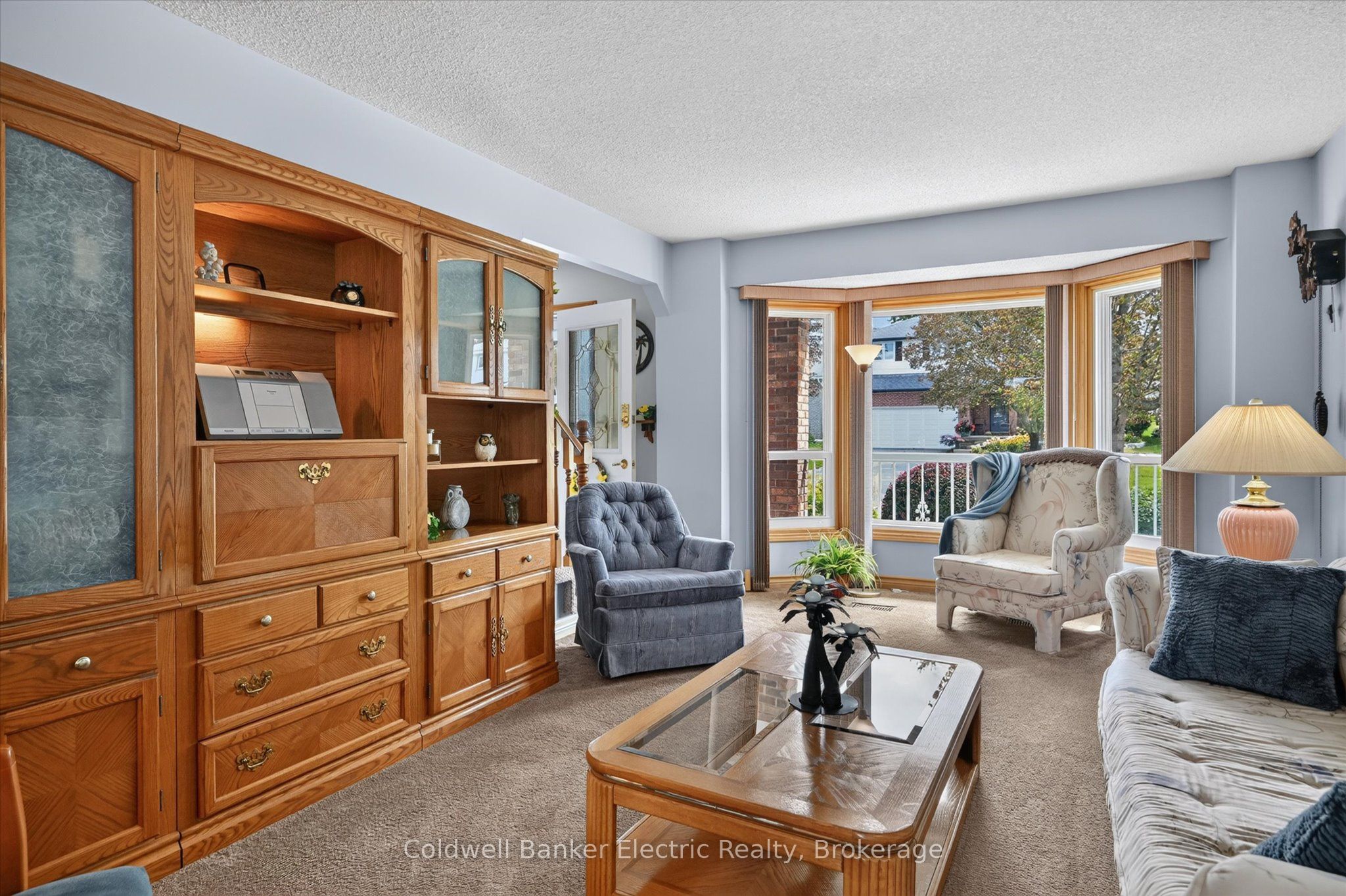 948 Smithside Court, Peterborough, ON K9J 8E2 photo 4