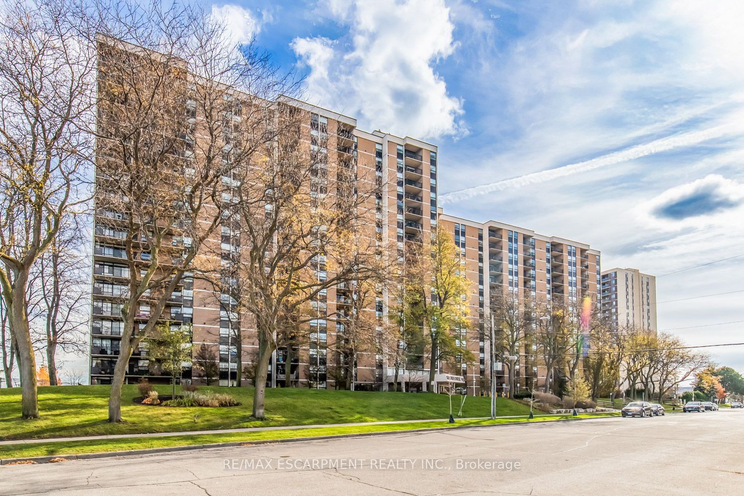 500 Green Road 310, Hamilton, ON L8E 3M6 photo 2
