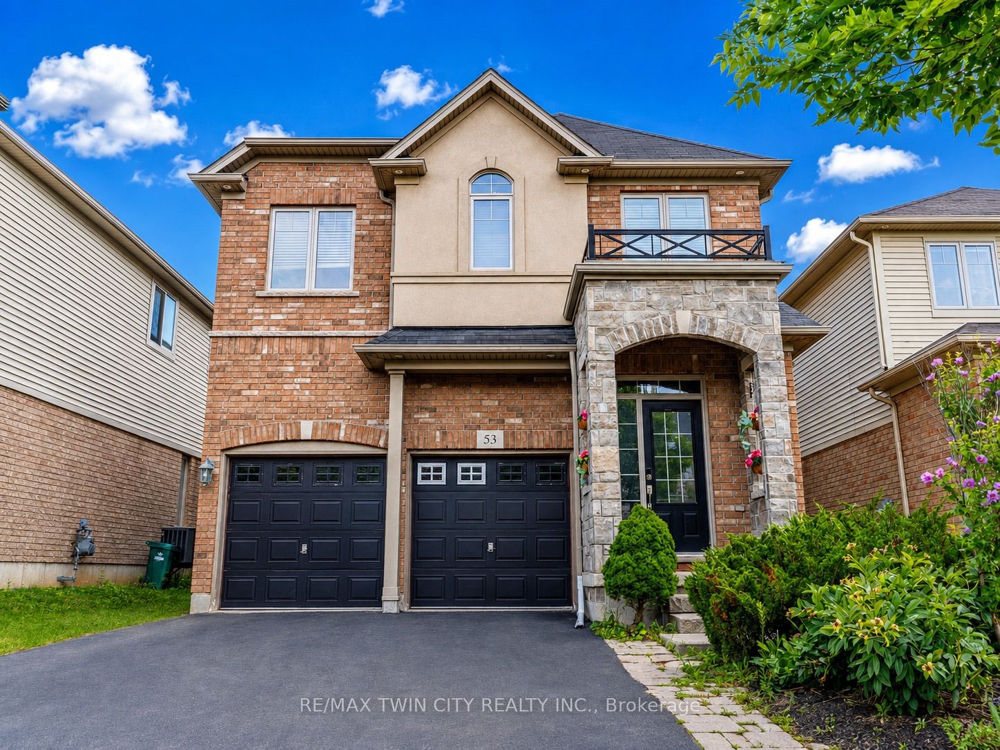 53 Creek Ridge Street, Kitchener, ON N2R 0B6