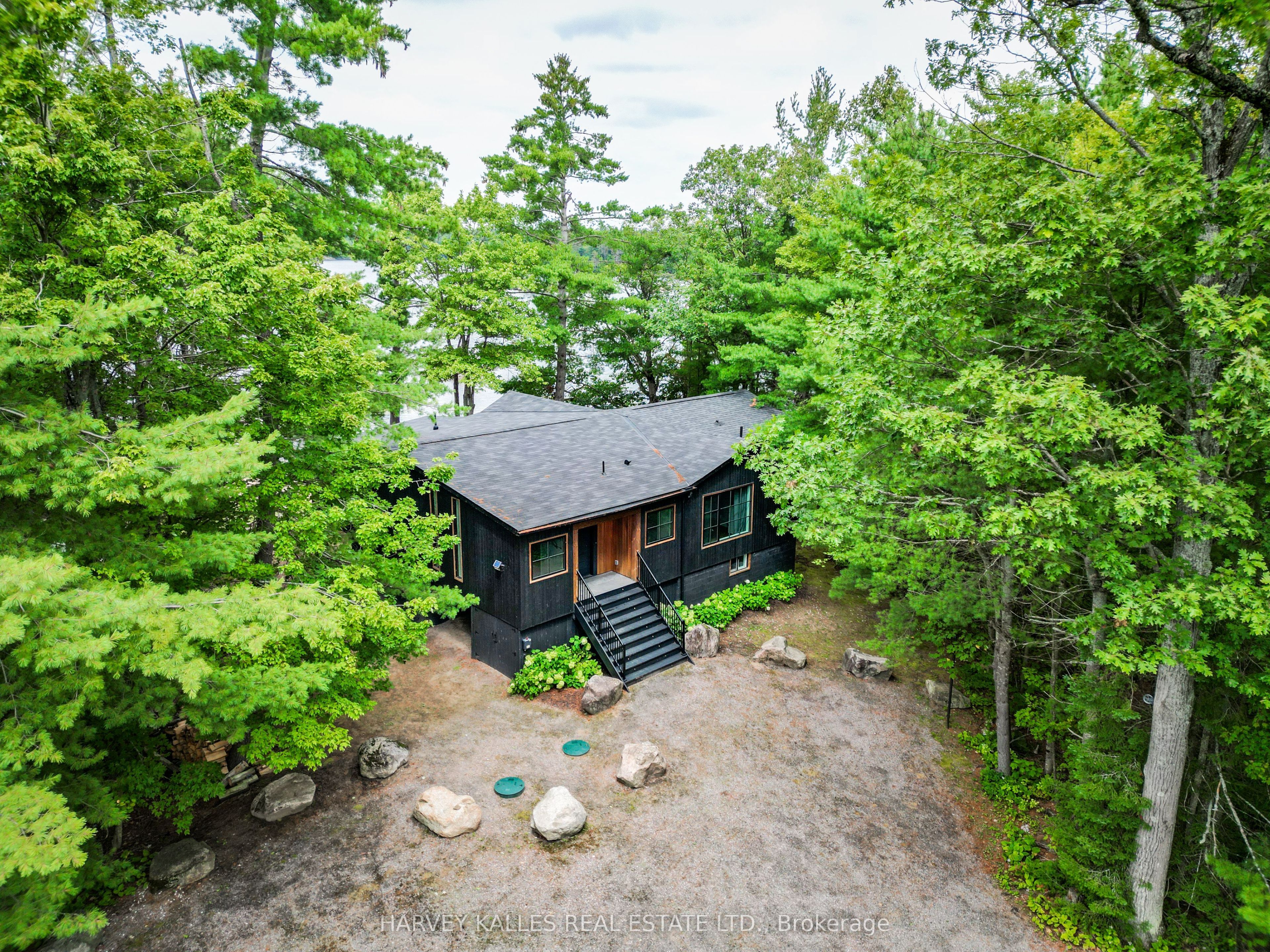 1069 White Eagle Road, Gravenhurst, ON P0E 1G0 photo 5