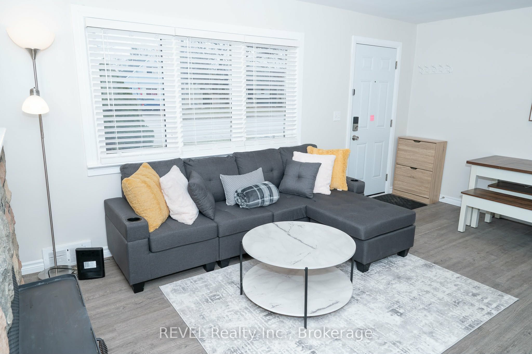 6482 Mcleod Road, Niagara Falls, ON L2G 3G1 photo 5