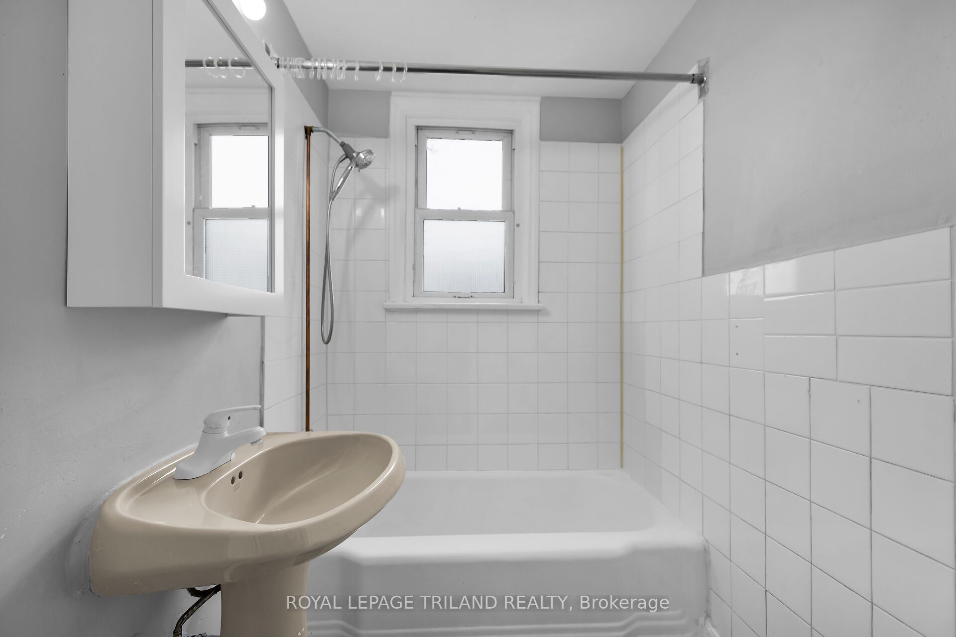 204 Colborne Street C, London East, ON N6B 2S2 photo 5