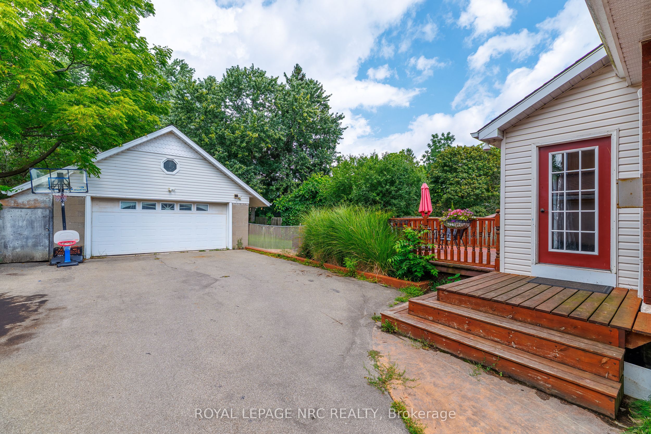 44 Phipps Street, Fort Erie, ON L2A 2V2 photo 4