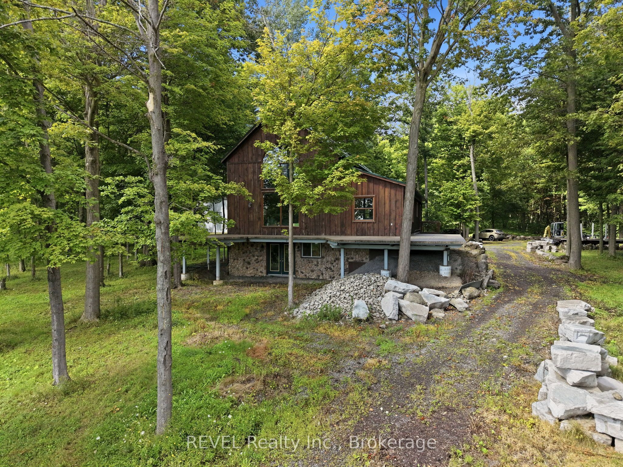 1247 Chippawa Creek Road, Thorold, ON L0S 1K0 photo 2