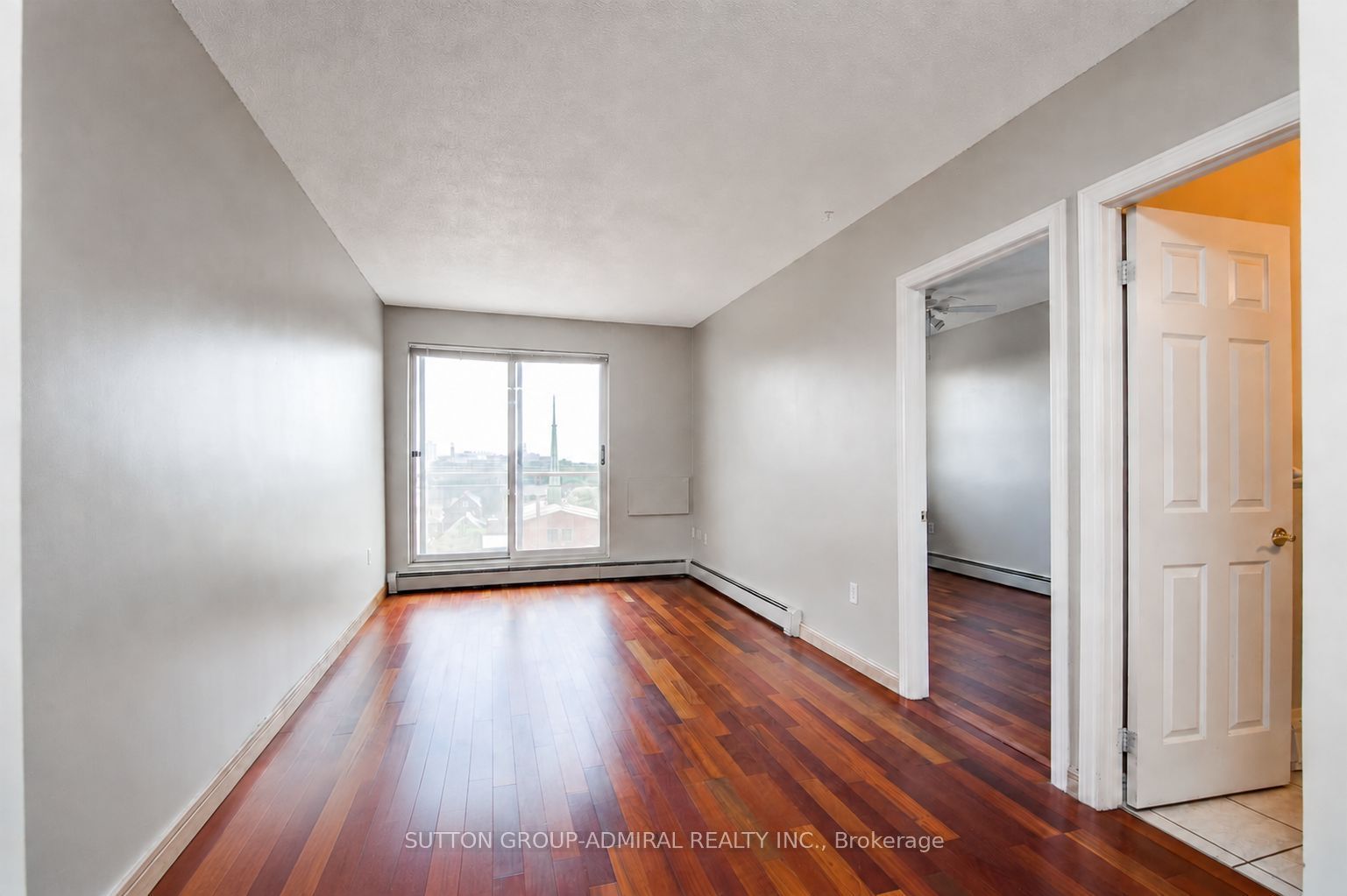 30 Summit Avenue 704, Hamilton, ON L8V 2R8 photo 5