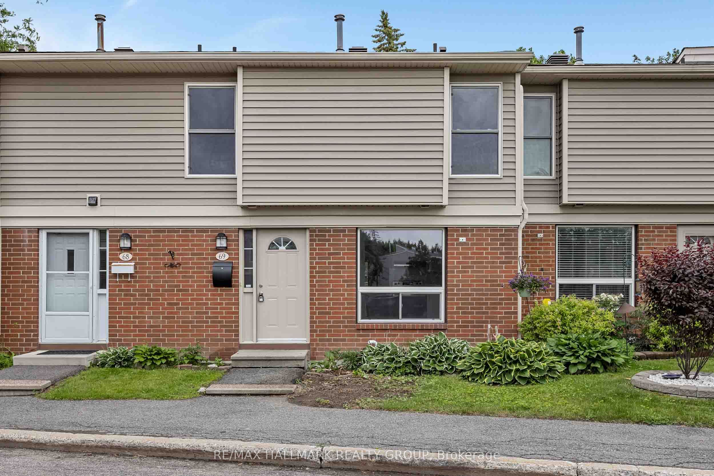820 Cahill Drive W 69, Hunt Club - Windsor Park Village and Area, ON K1V 9K4