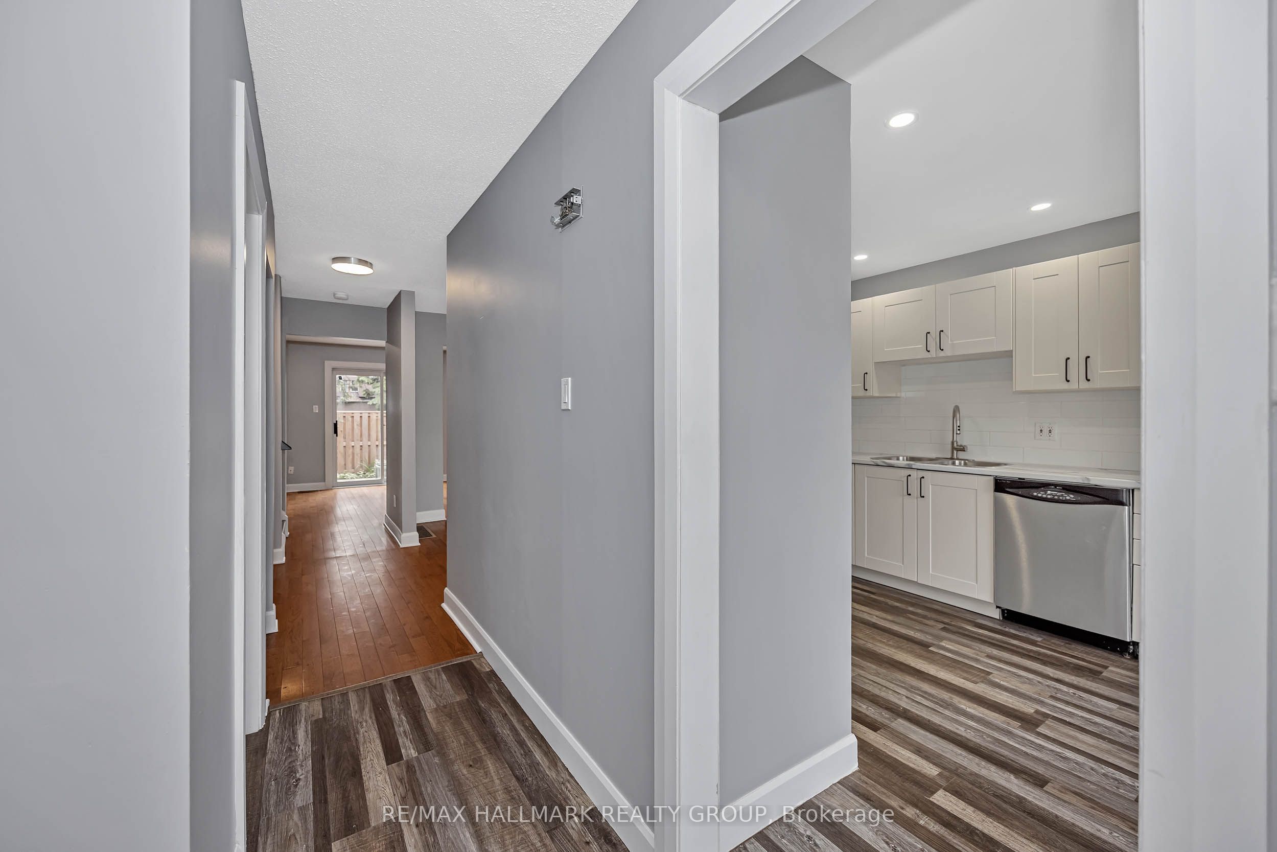 820 Cahill Drive W 69, Hunt Club - Windsor Park Village and Area, ON K1V 9K4 photo 5