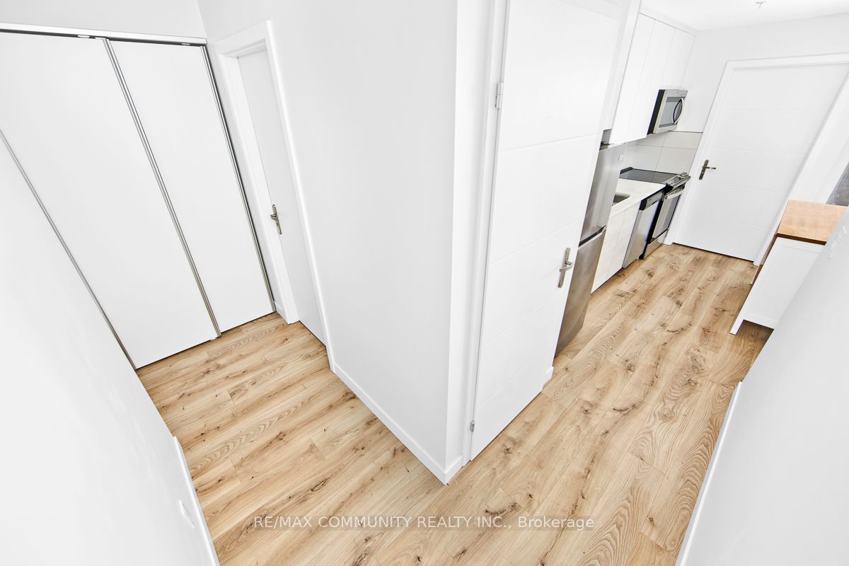60 Frederick Street 3702, Kitchener, ON N2H 0C7 photo 5