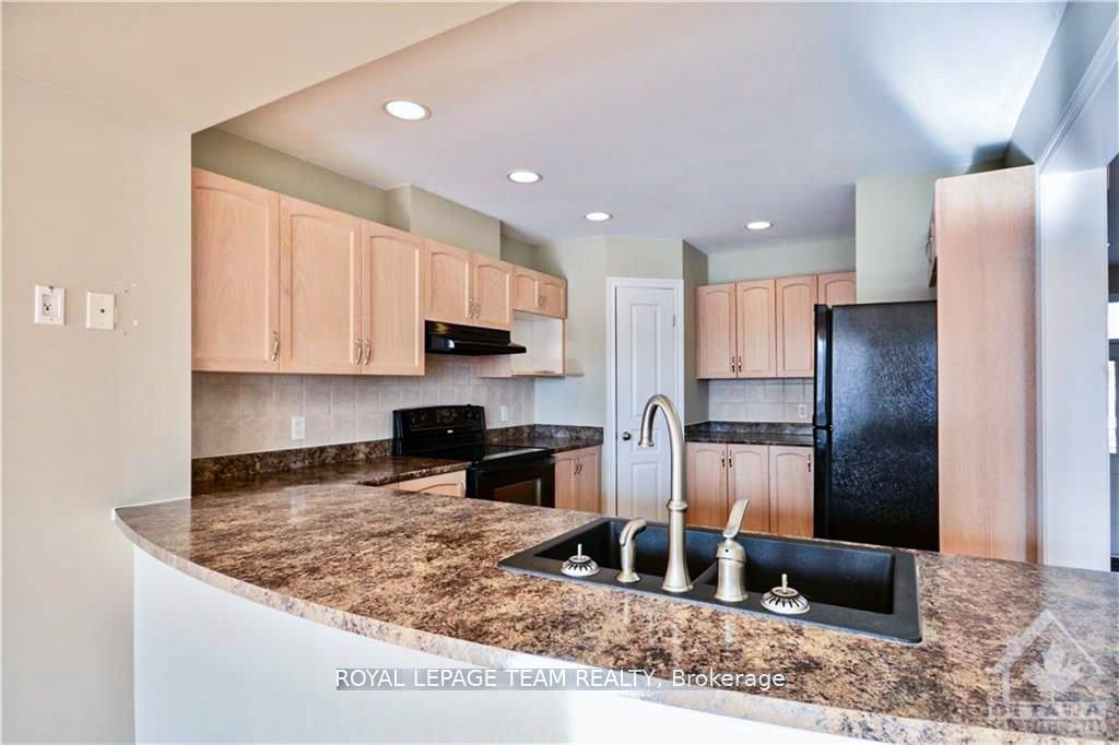 234 Tandalee Crescent, Kanata, ON K2M 0A2 photo 4
