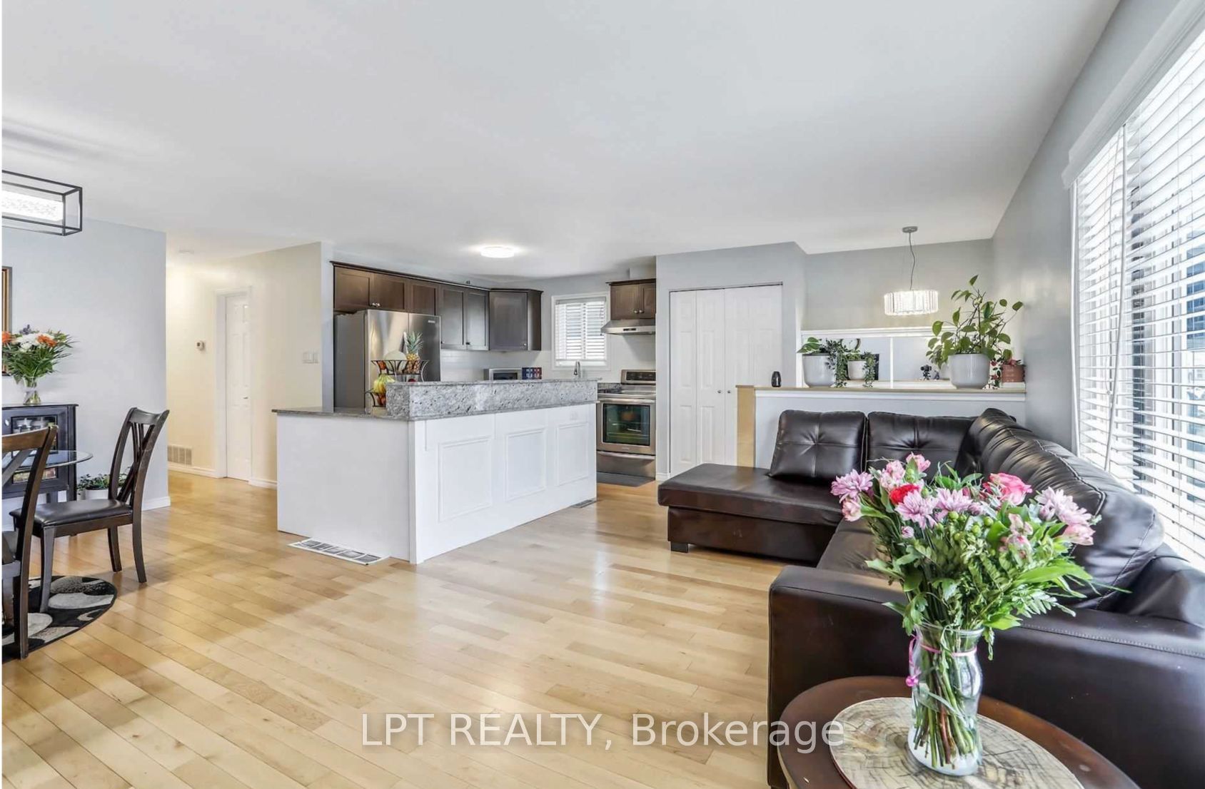 UPPER- 451 Brigadoon Drive, Hamilton, ON L9C 6C8 photo 3