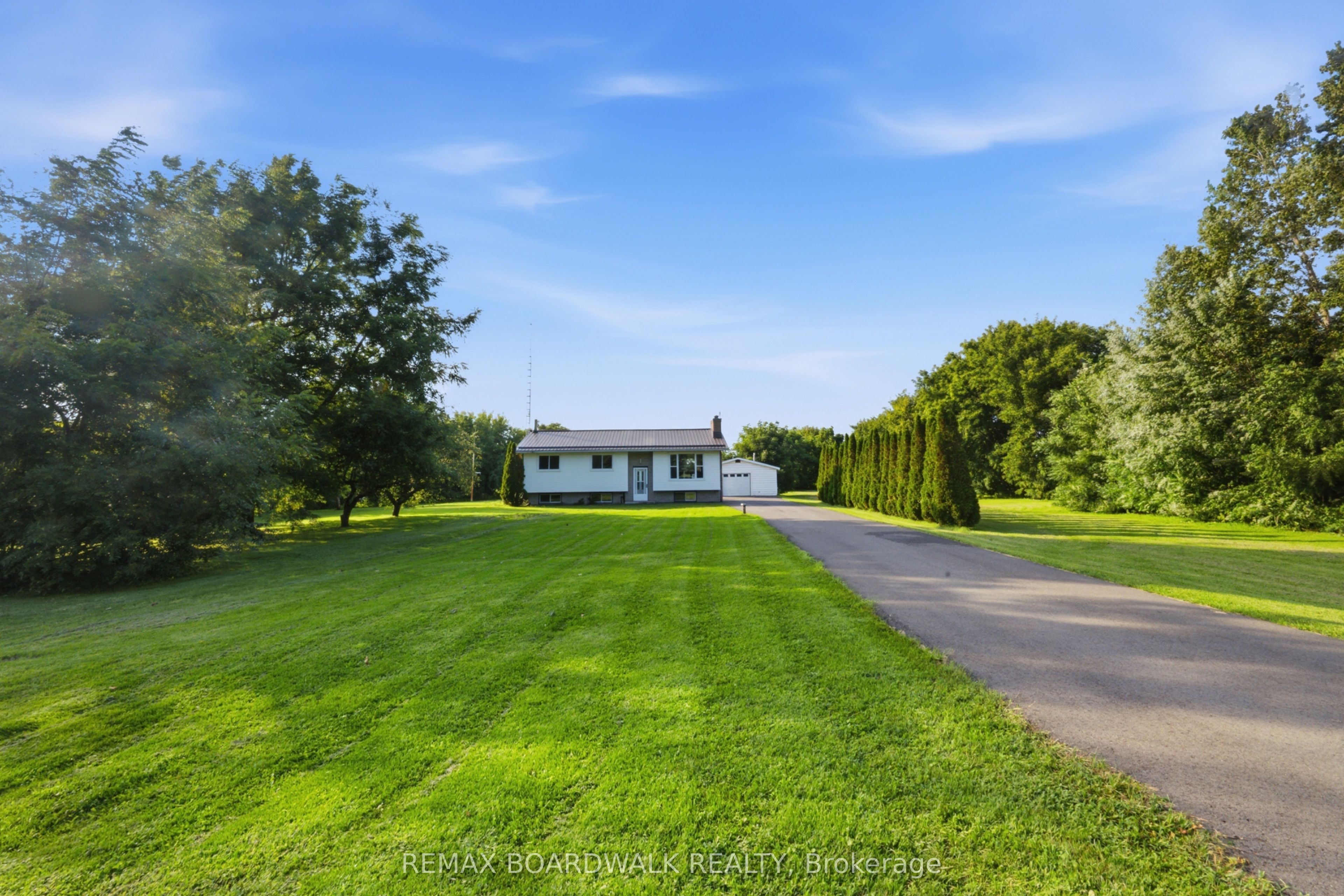 2106 County Road 2 Road, Edwardsburgh/Cardinal, ON K0E 1T1 photo 3