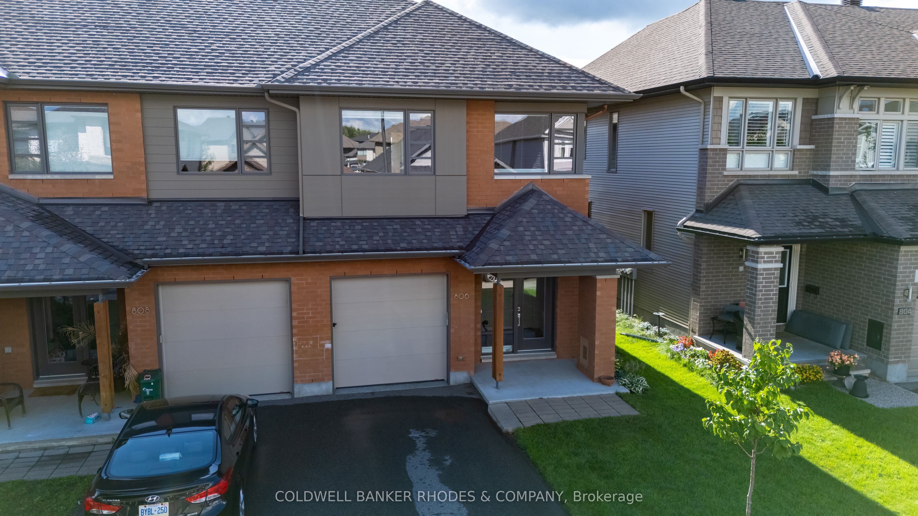 806 Carnelian Crescent, Blossom Park - Airport and Area, ON K1X 0A8
