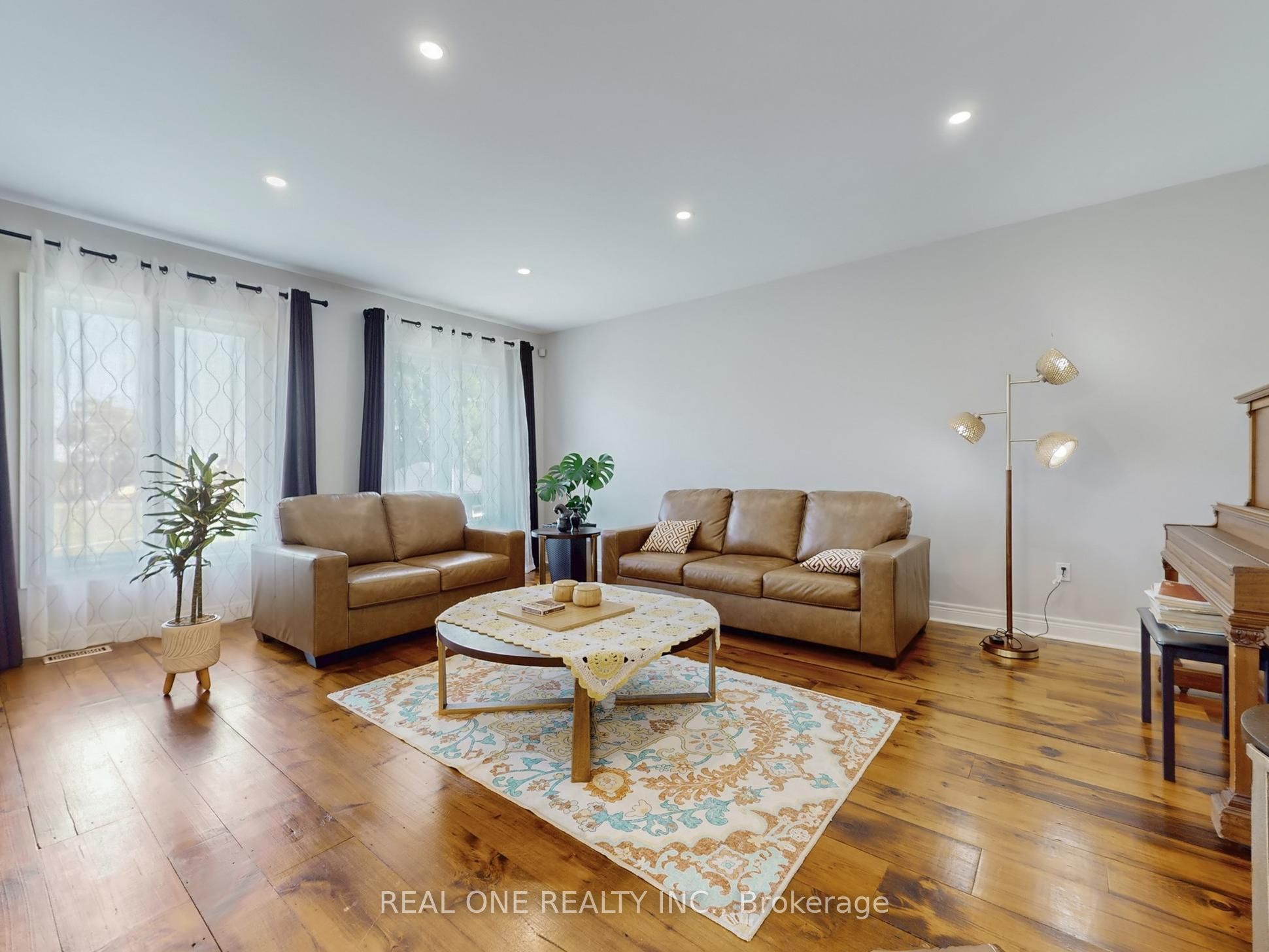 26 Matthews Court, St. Catharines, ON L2S 4C4 photo 5