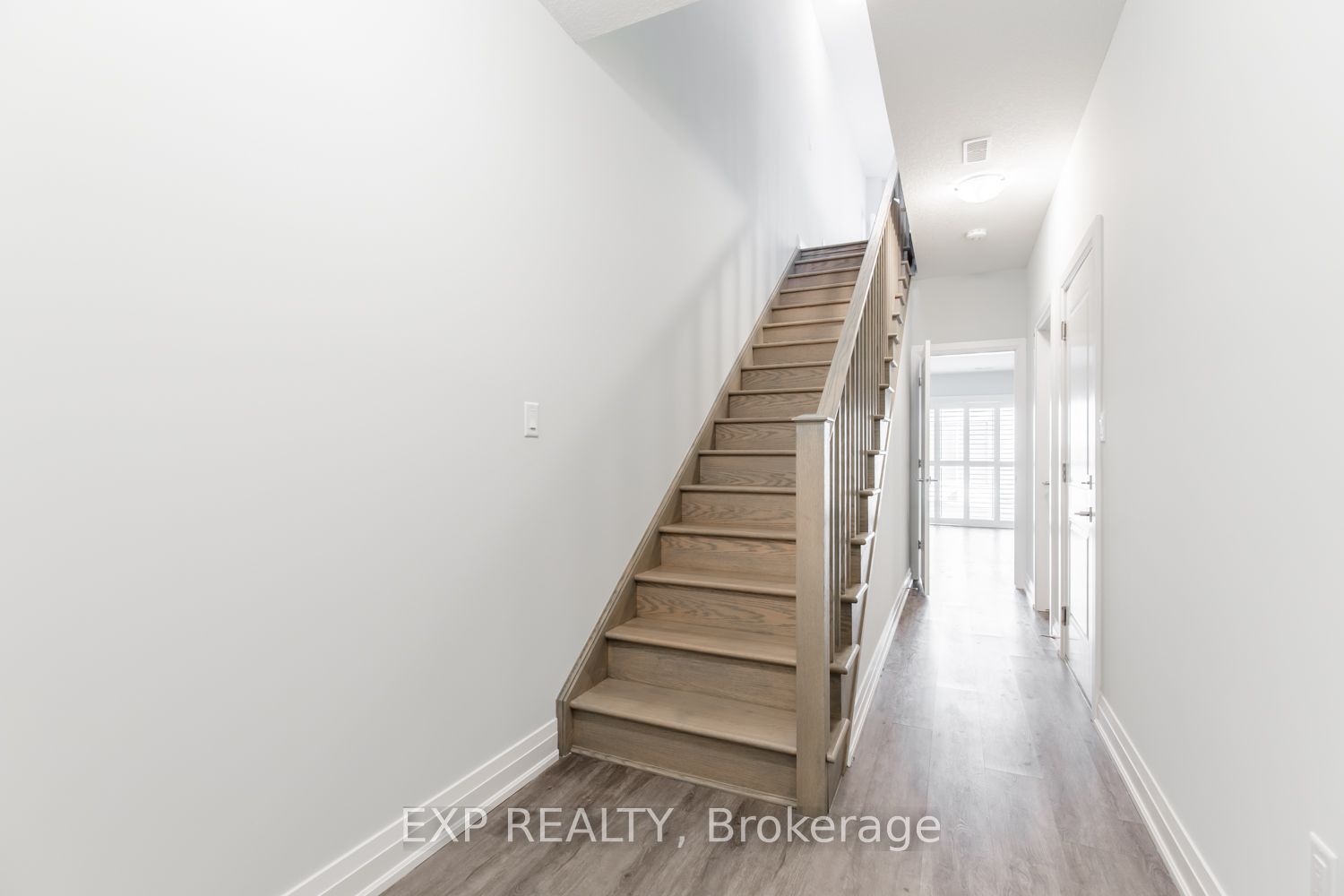 21 Bayberry Lane, Hamilton, ON L0R 1W0 photo 3