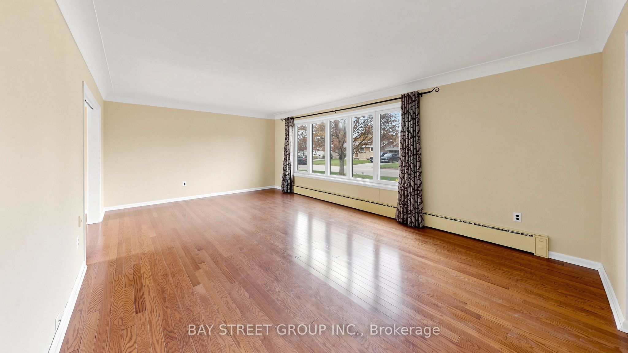 14 Machar Place, Kingston, ON K7M 1L6 photo 2