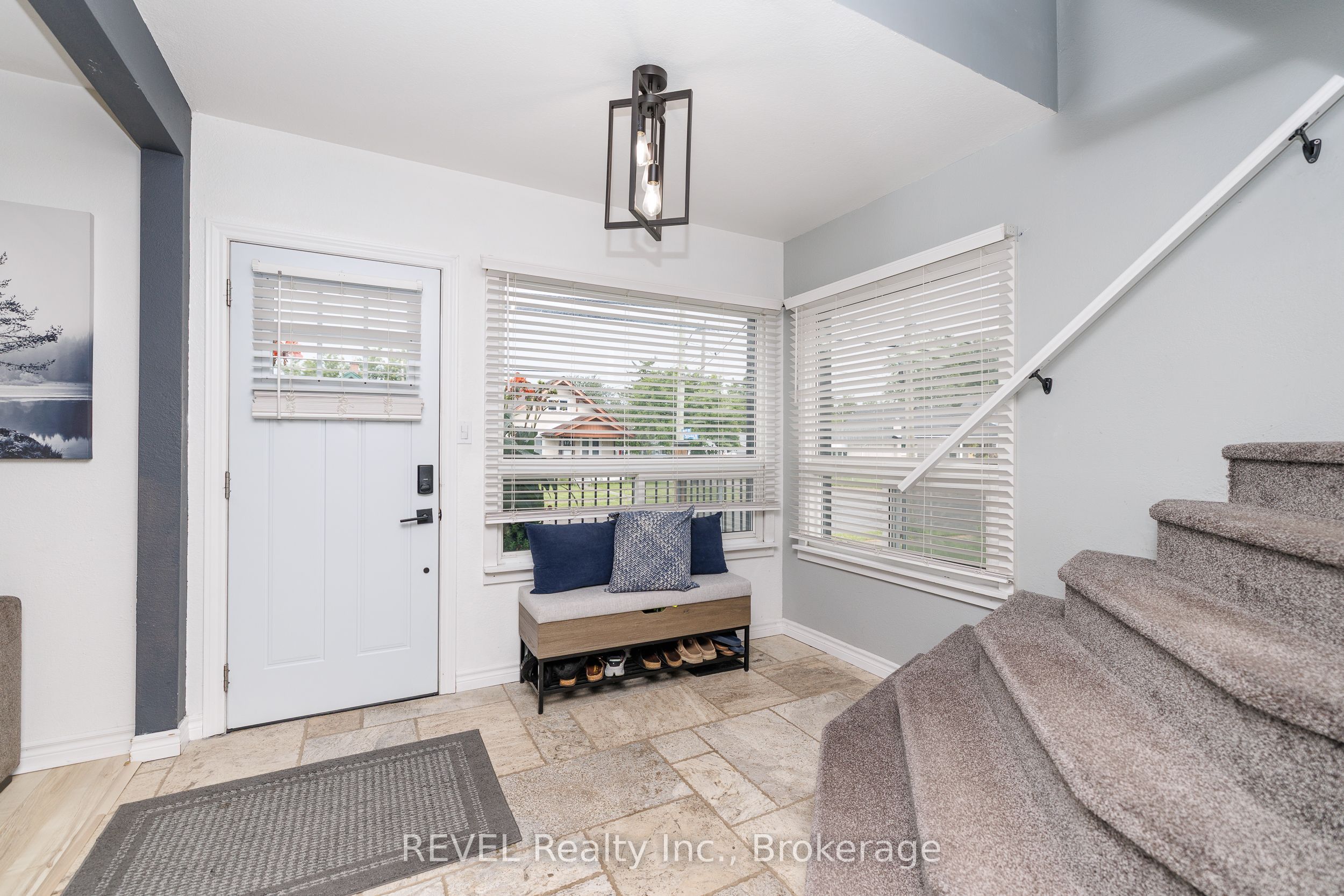 4594 Ferguson Street, Niagara Falls, ON L2E 2Y9 photo 4