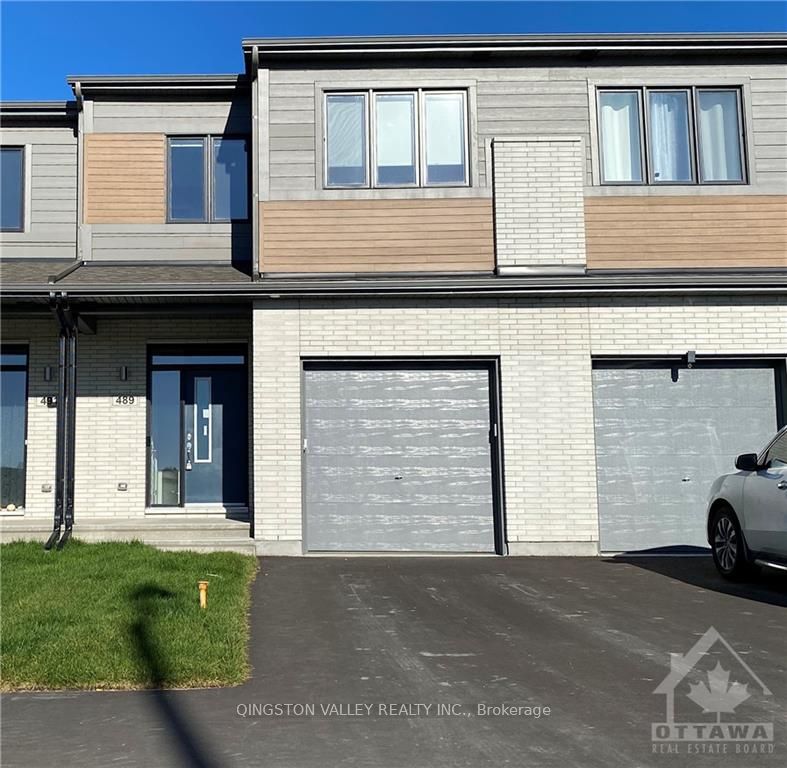 489 COPE Drive, Kanata, ON K2V 0P1