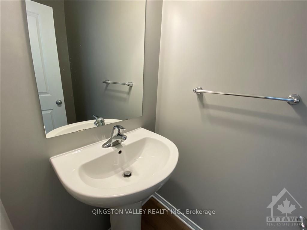489 COPE Drive, Kanata, ON K2V 0P1 photo 3