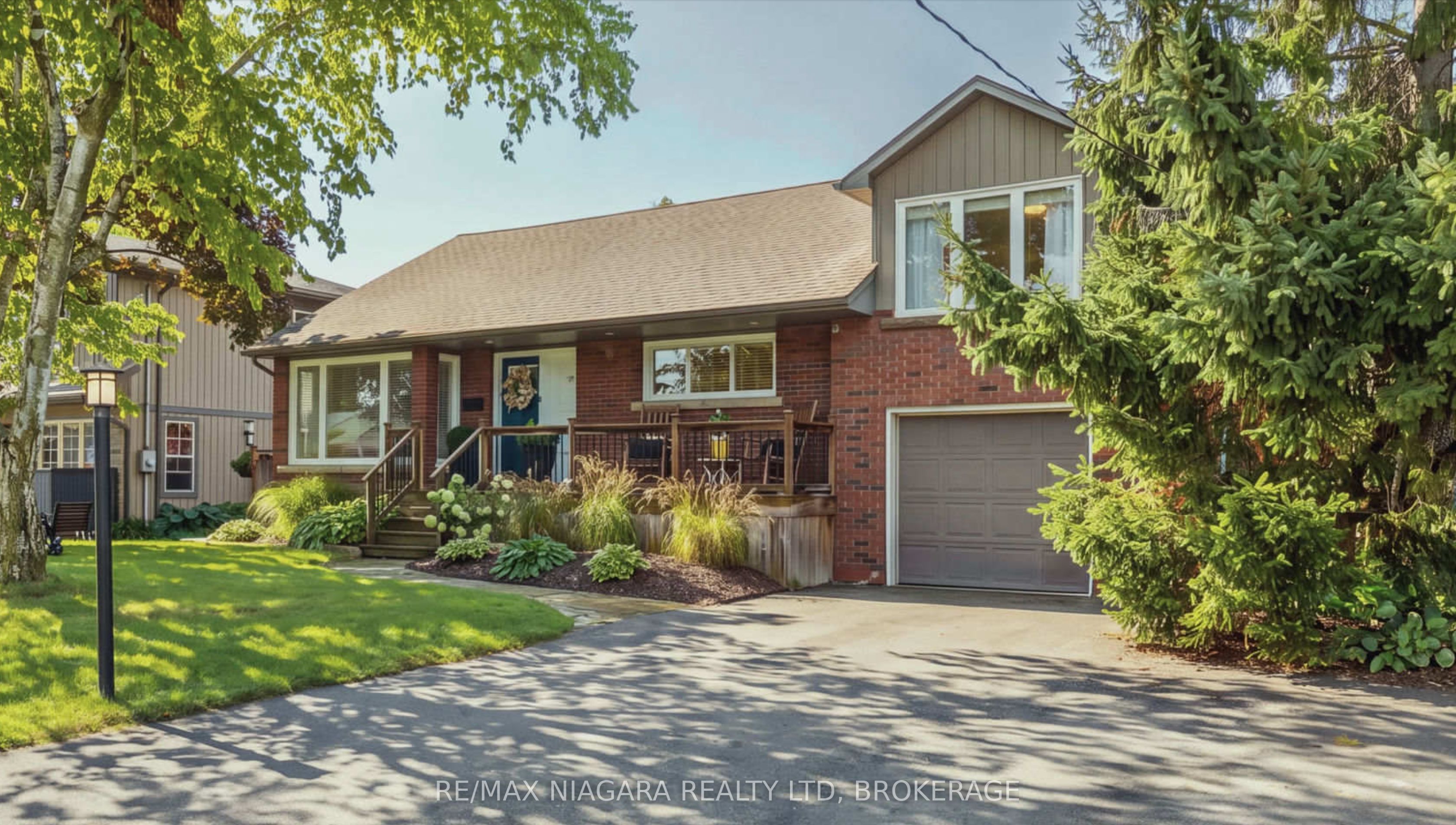 9 Youngblut Avenue, St. Catharines, ON L2N 1M9 photo 2