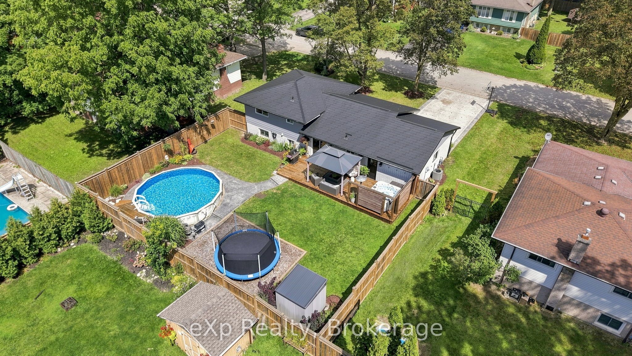 541 Oakview Crescent, Wellington North, ON N0G 2L2 photo 2