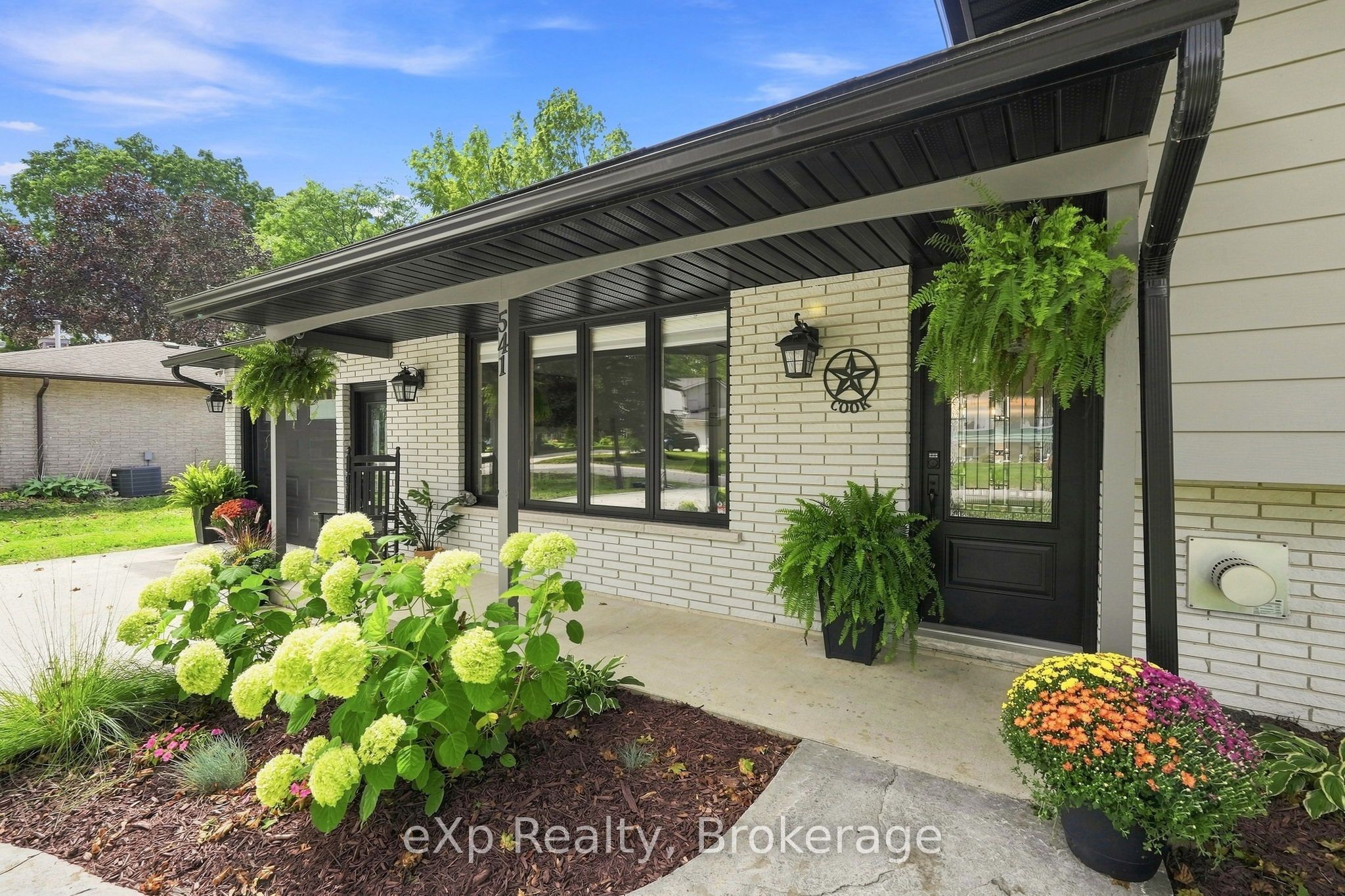 541 Oakview Crescent, Wellington North, ON N0G 2L2 photo 5