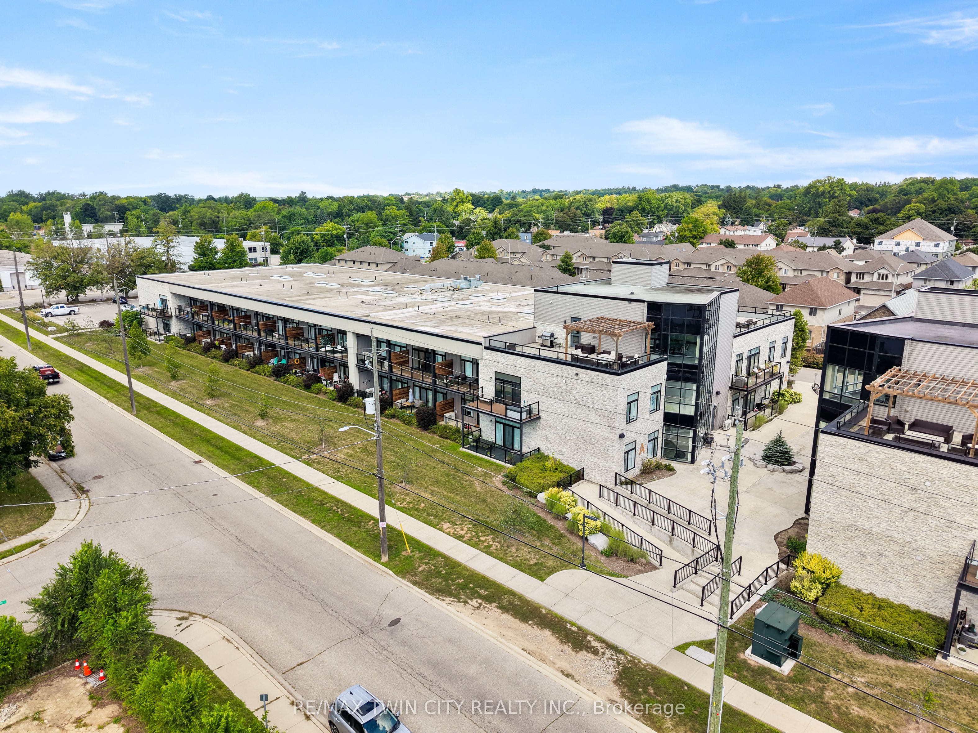 85 Morrell Street 207, Building A, Brantford, ON N3T 4J6 photo 3