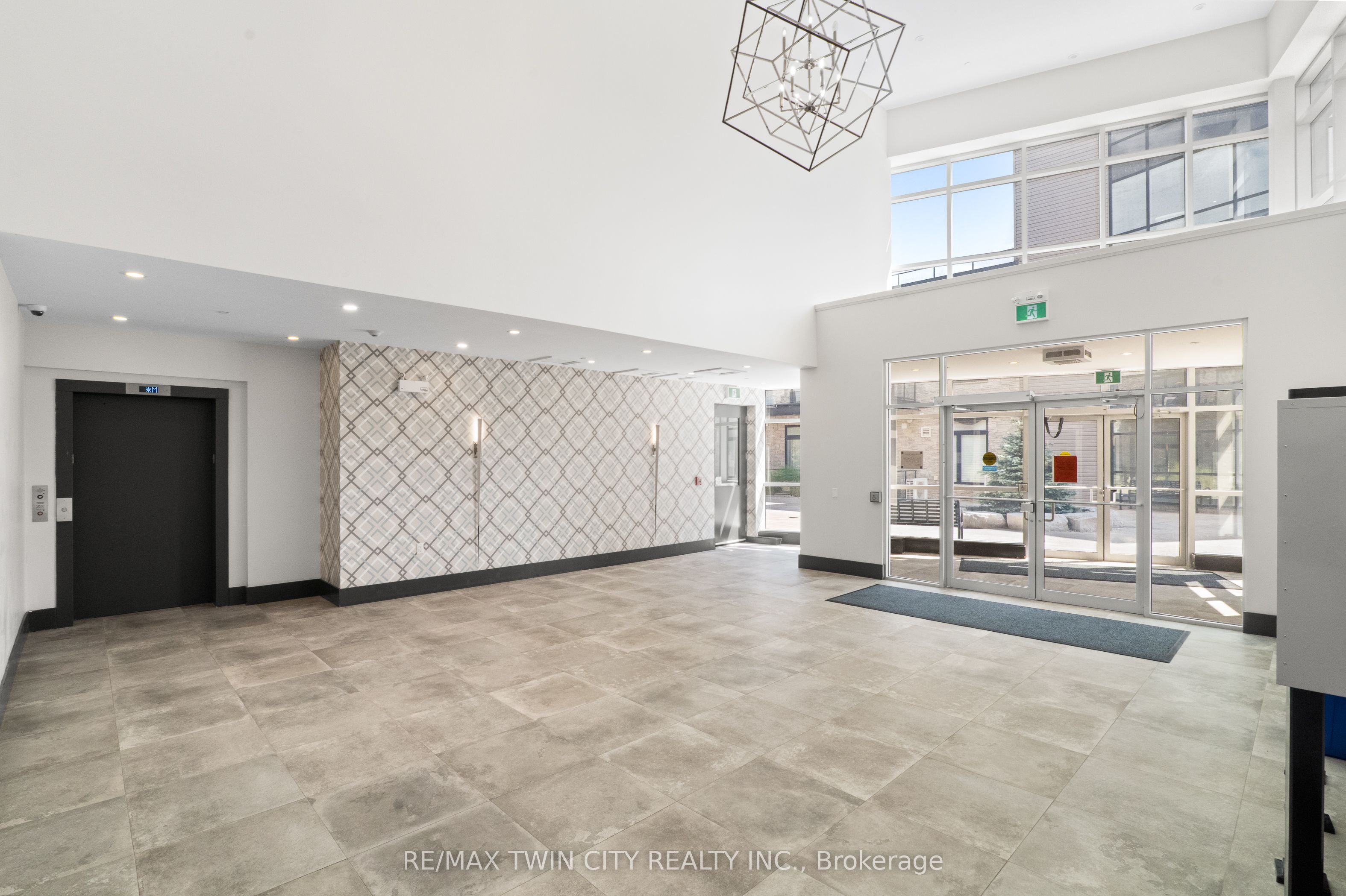 85 Morrell Street 207, Building A, Brantford, ON N3T 4J6 photo 4