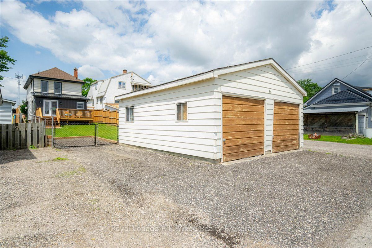 34 King Street, Tillsonburg, ON N4G 3E5 photo 3
